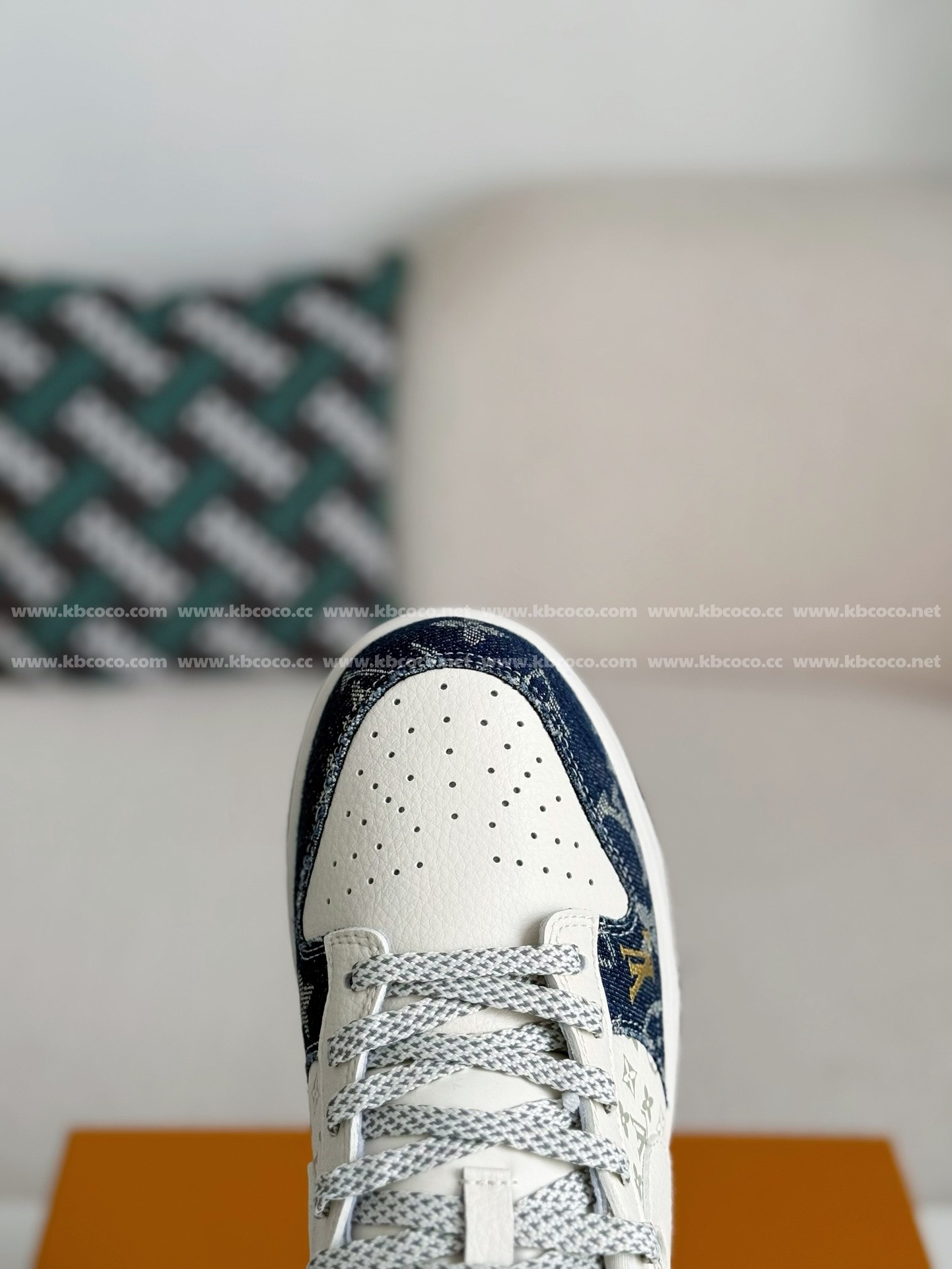 【#4326】 Louis Vuitton x Nike Dunk Cowboy low-top plank shoes