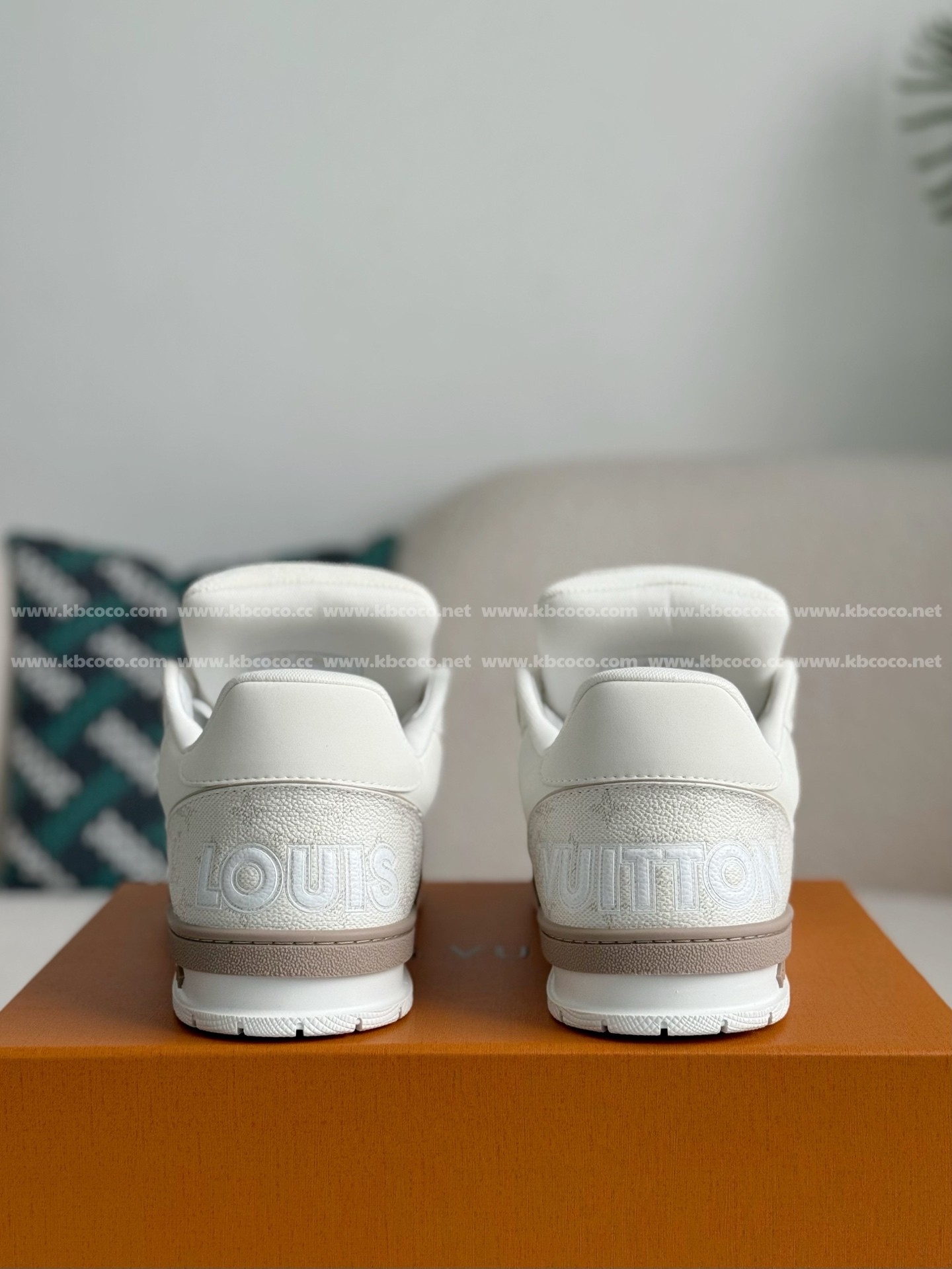 【#5438】 LOUIS VUITTON TRAINER SNEAKERS