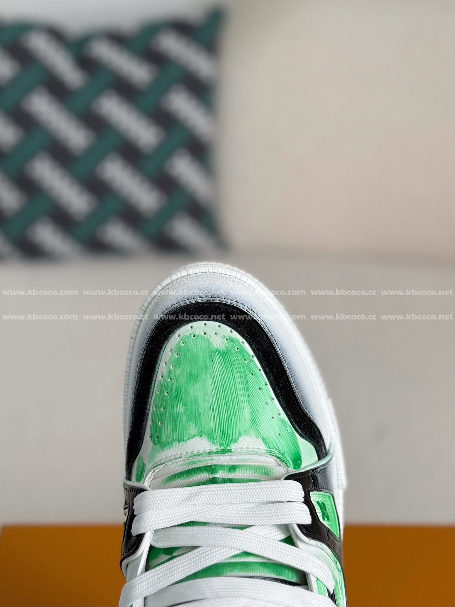 【#4489】 LOUIS VUITTON TRAINER SNEAKERS