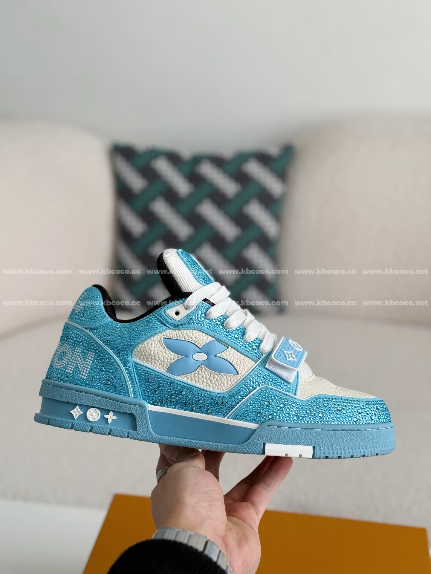 【#4200】 Louis Vuitton Trainers Sneakers