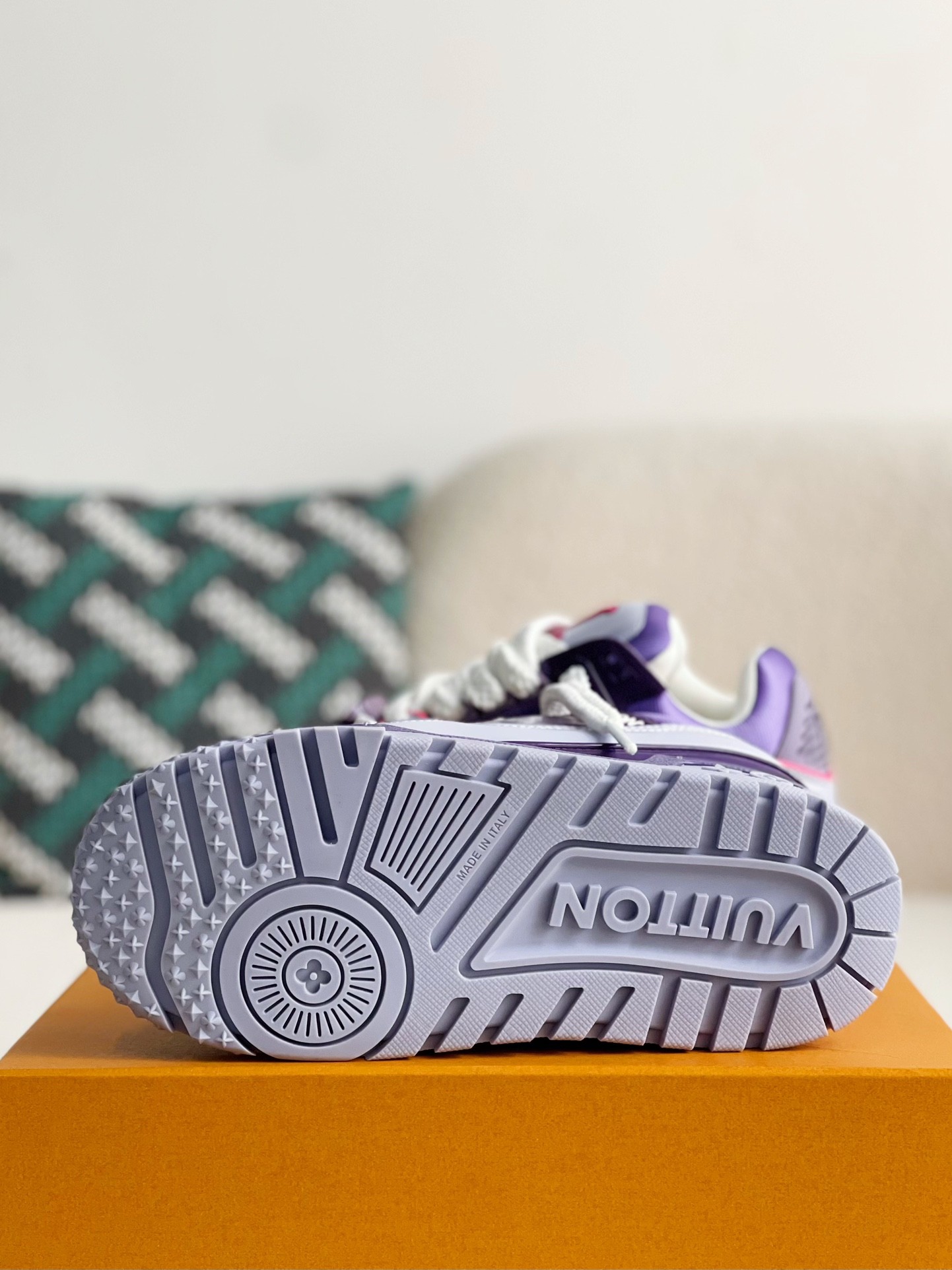 LOUIS VUITTON TRAINER MAXI SNEAKERS