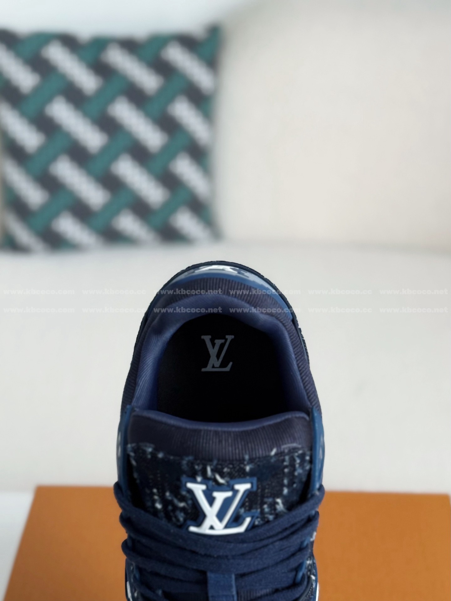 【#5802】 LOUIS VUITTON TRAINER SNEAKERS