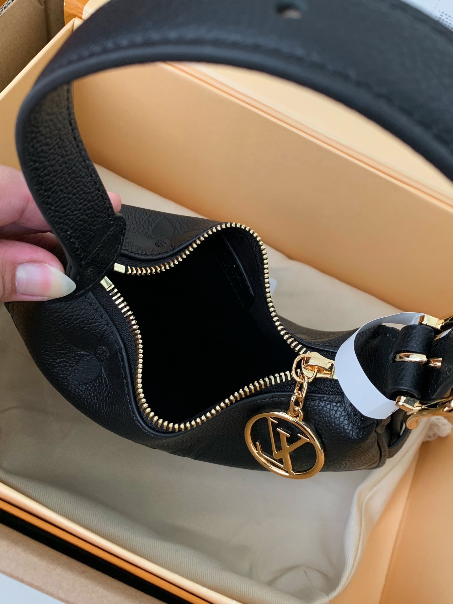 Louis Vuitton 23 New MINI MOON Handbag M82391, Top Quality