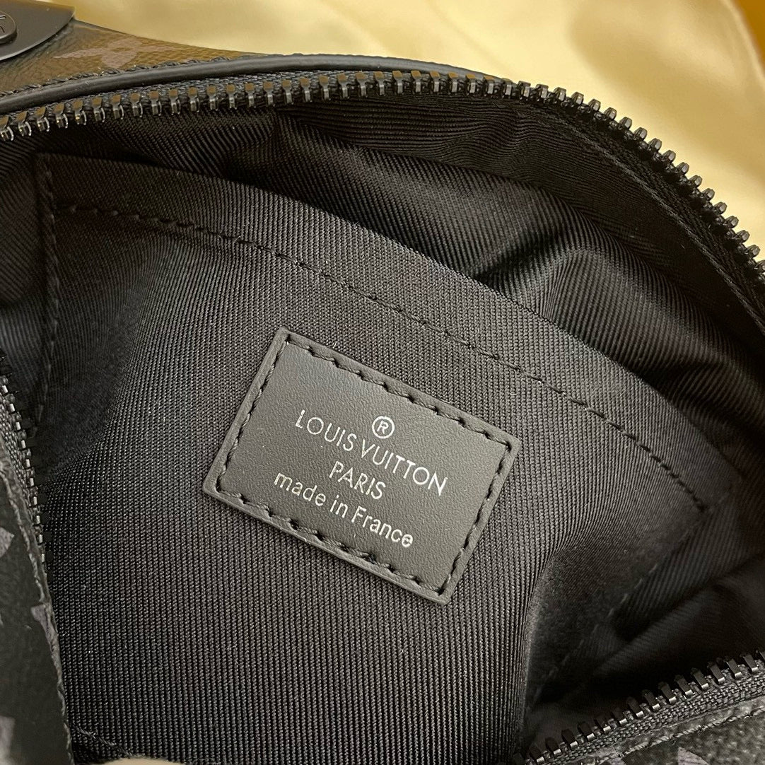 LOUIS VUITTON SOFT TRUNK Postman bag/Top Quality M44735