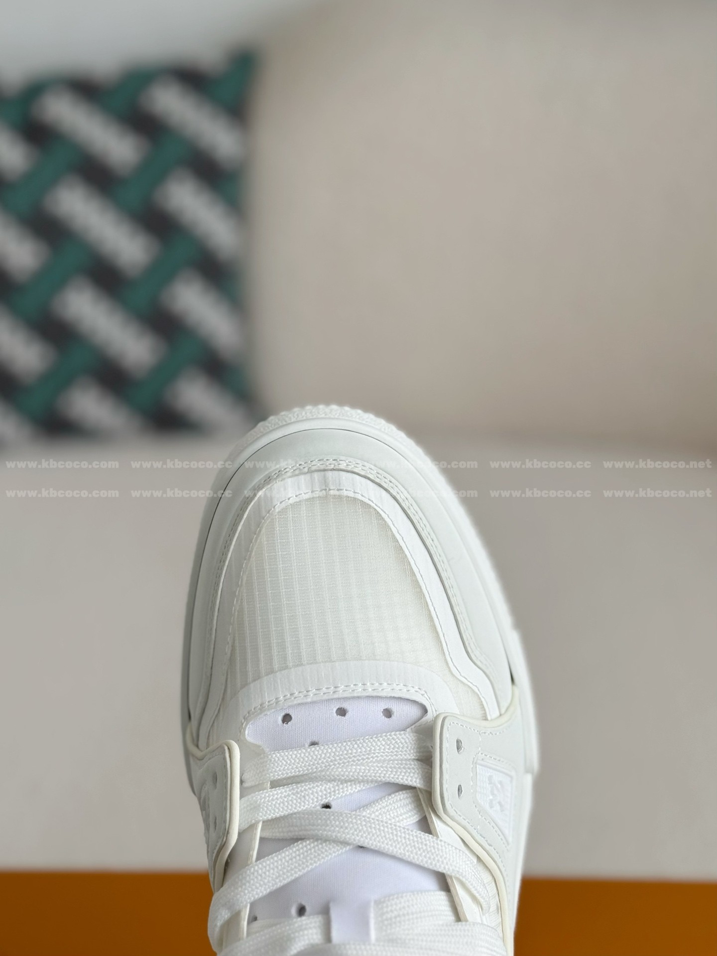 【#5908】 LOUIS VUITTON TRAINER 37TH AMERICA'S CUP SNEAKERS