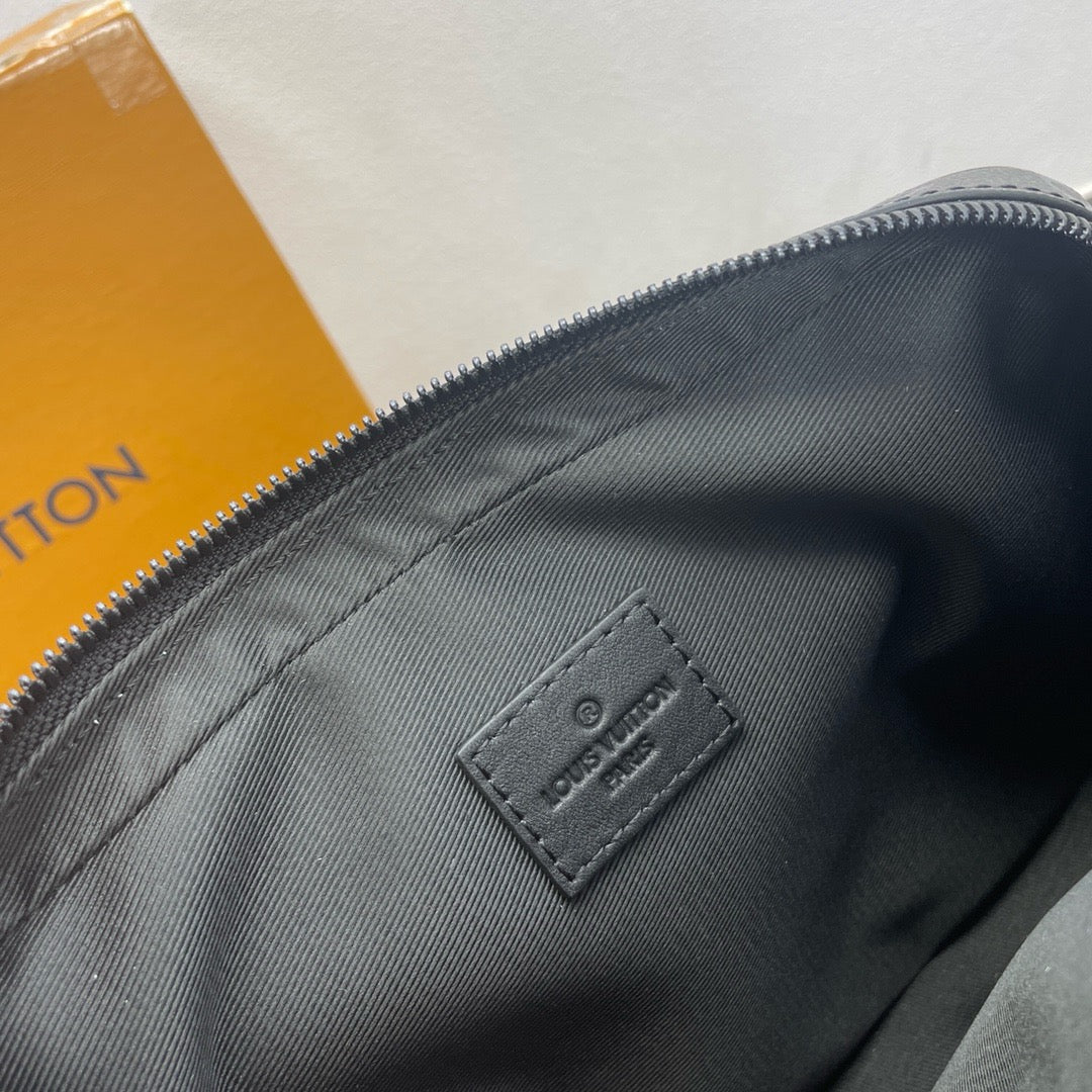 LOUIS VUITTON Alpha Crossbody bag/top quality M46955