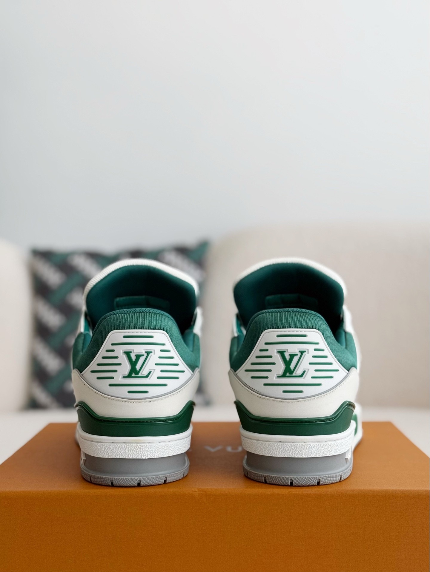 [#3886]LOUIS VUITTON TRAINER SNEAKERS