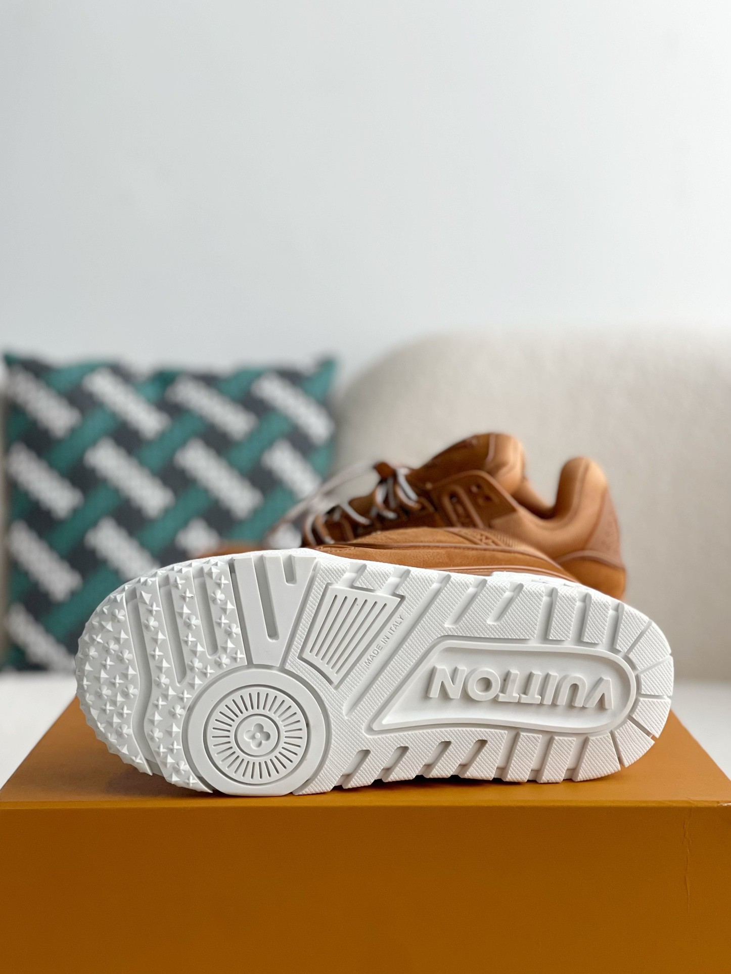 [#3339]LOUIS VUITTON TRAINER SNEAKERS