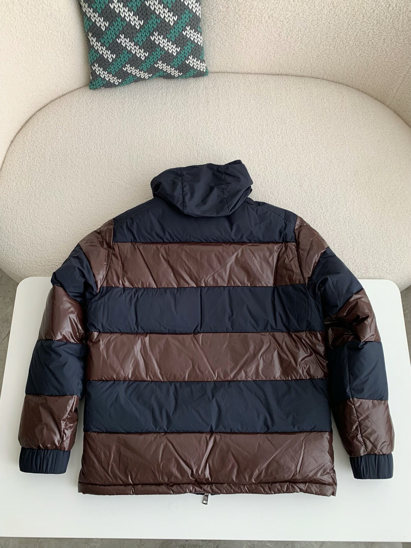 【#3713】Moncler Montbeliard down jacket