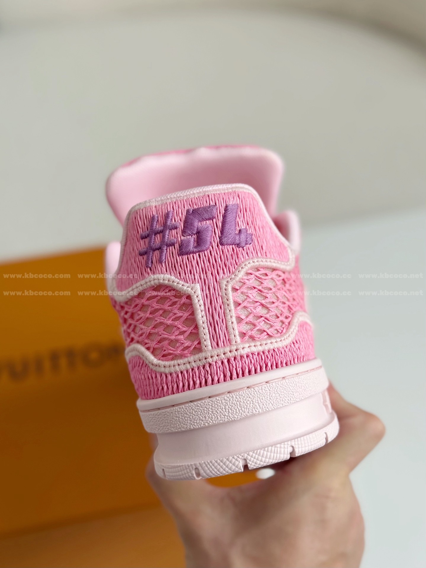 【#5823】 LOUIS VUITTON TRAINER SNEAKERS