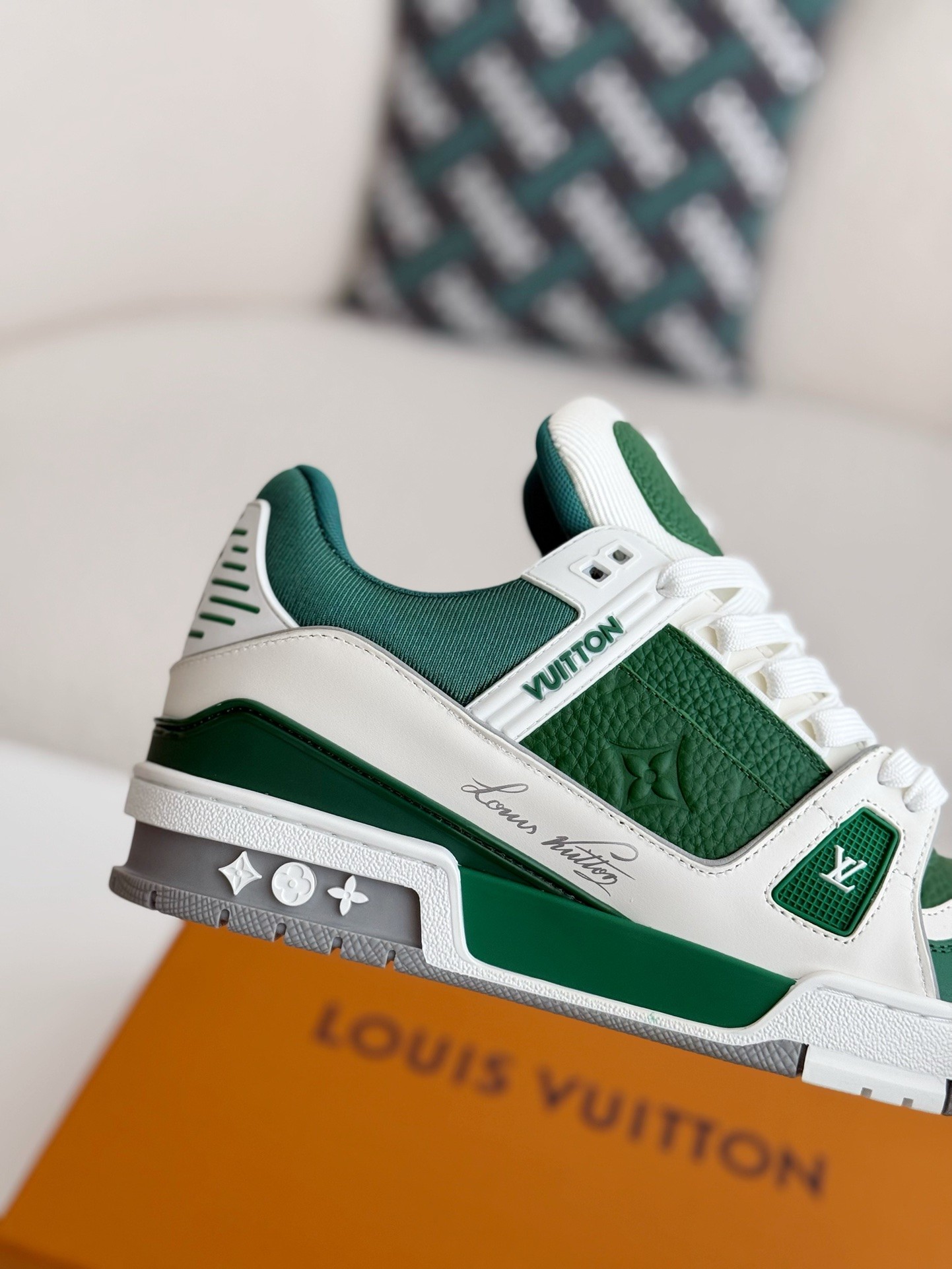 [#3886]LOUIS VUITTON TRAINER SNEAKERS
