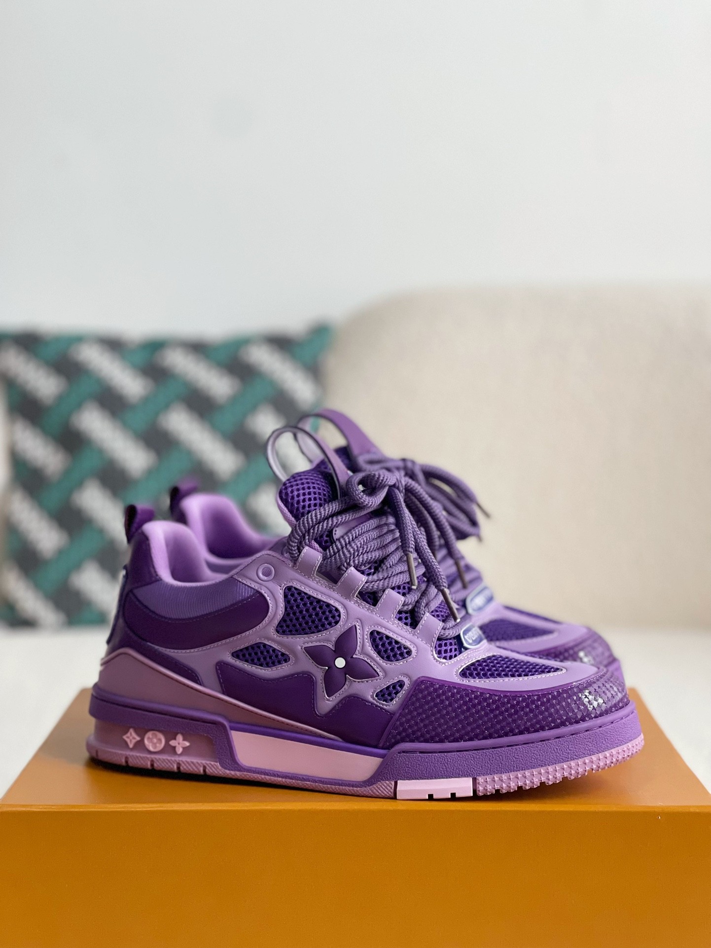 LOUIS VUITTON RUNNER TATIC sneaker