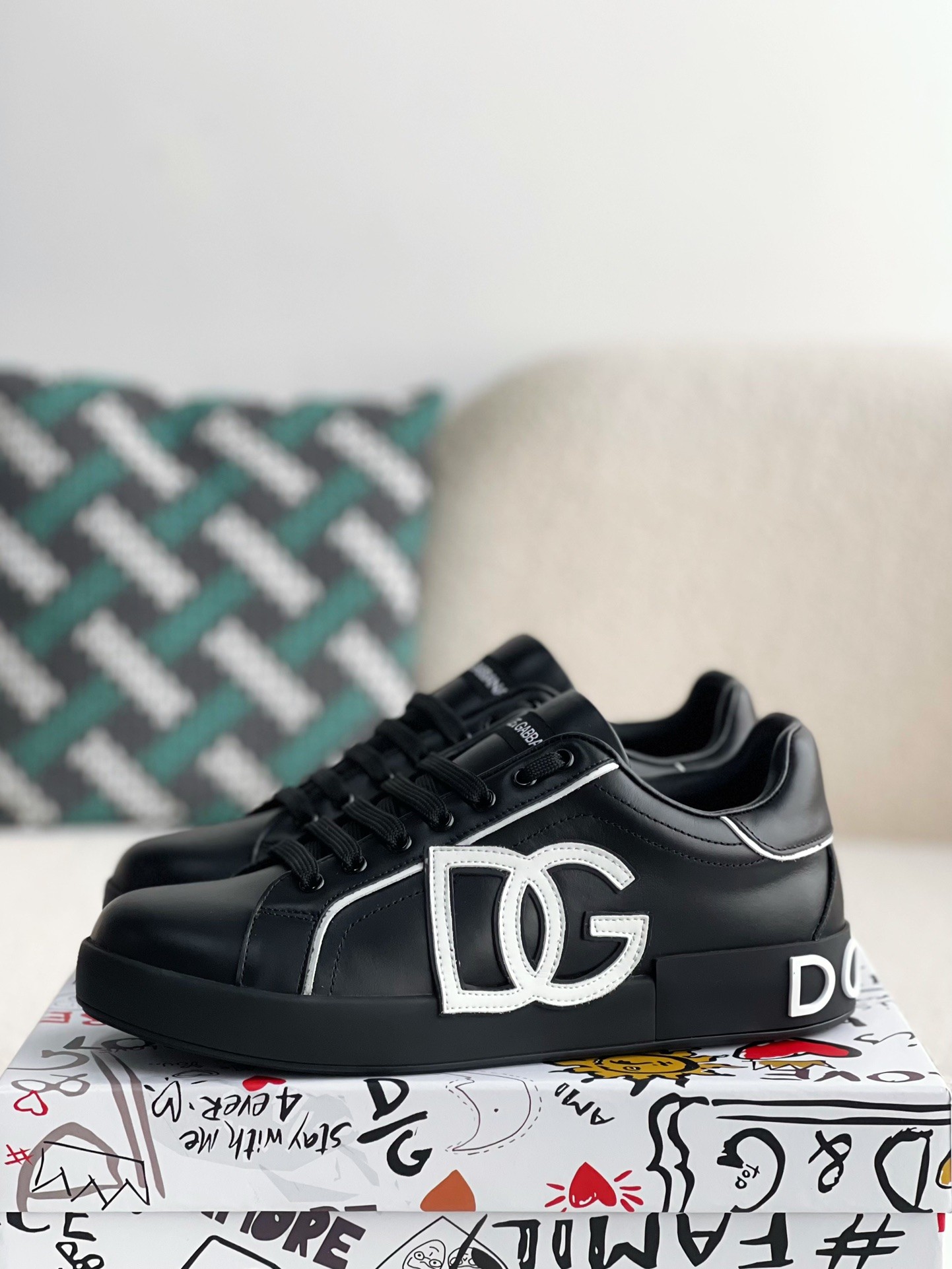 【#3233】Dolce&Gabbana Sneakers