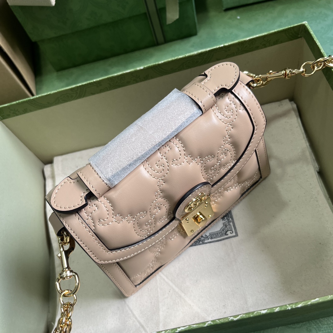 GUCCI GG Matelassé handbag724499 Top quality