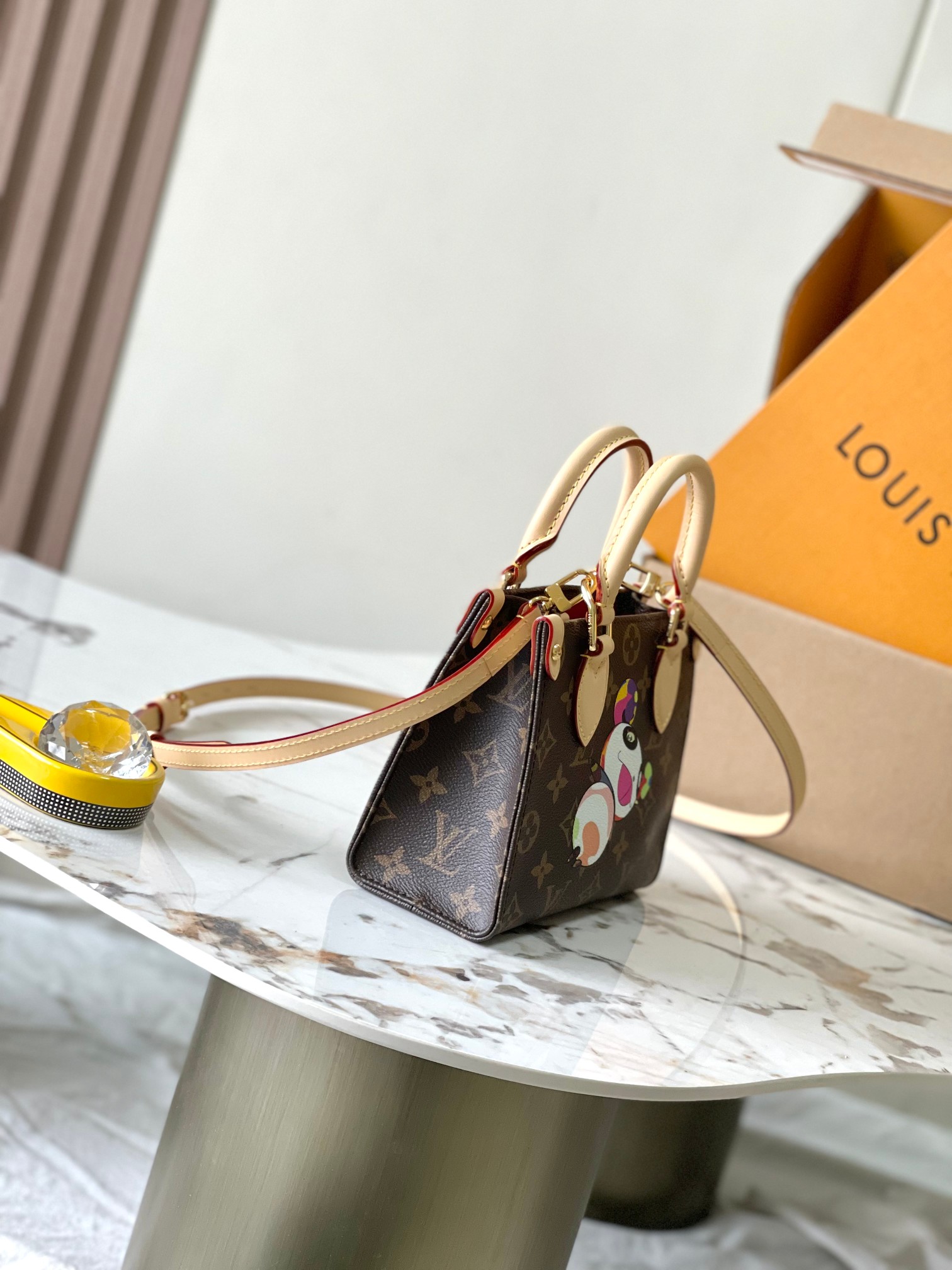 LOUIS VUITTONxTakashi Murakami ONTHEGO BB Tote bag/top quality M13668