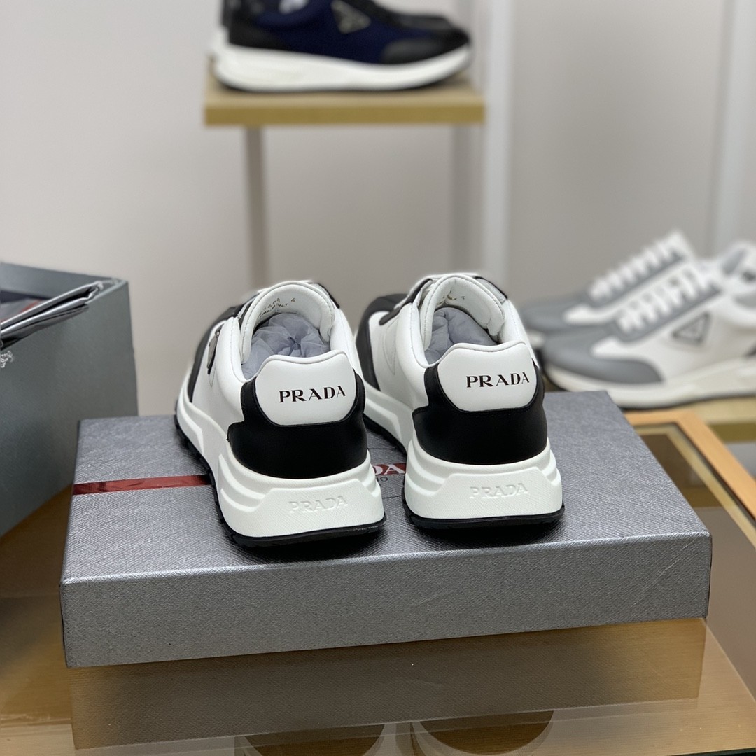 【#629】 Prada Sneakers