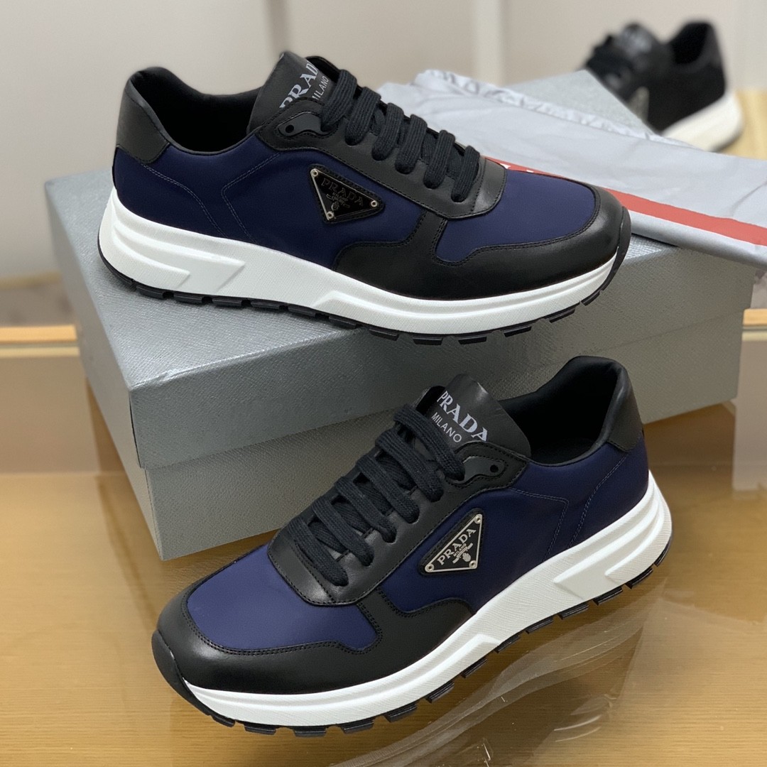 【#613】 Prada Sneakers