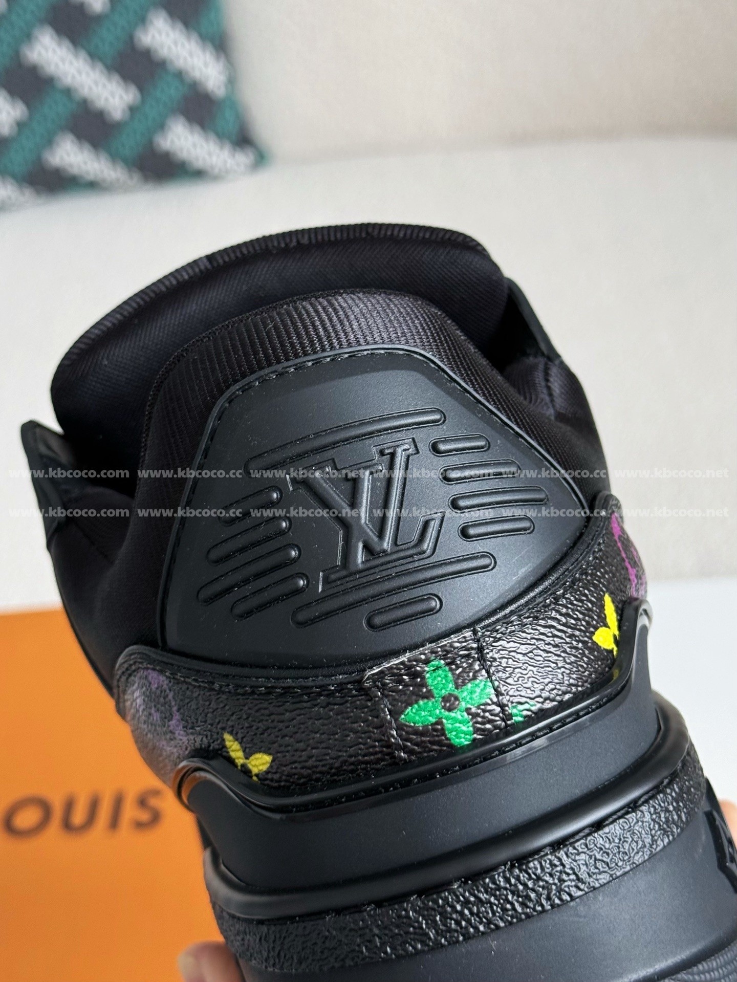 【#5215】 LOUIS VUITTON TRAINER Maxi SNEAKERS