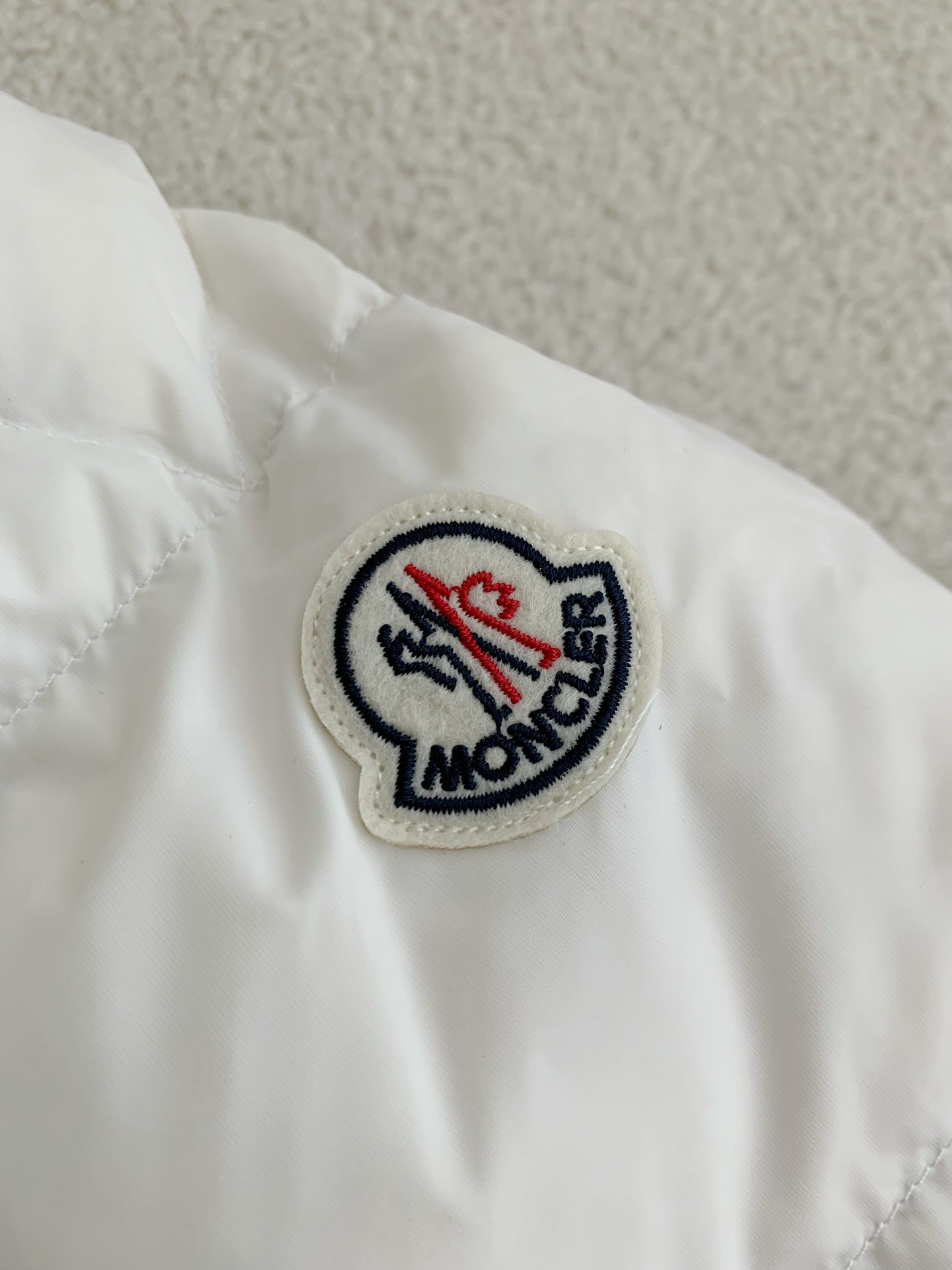 【#3706】Moncler Montbeliard down jacket