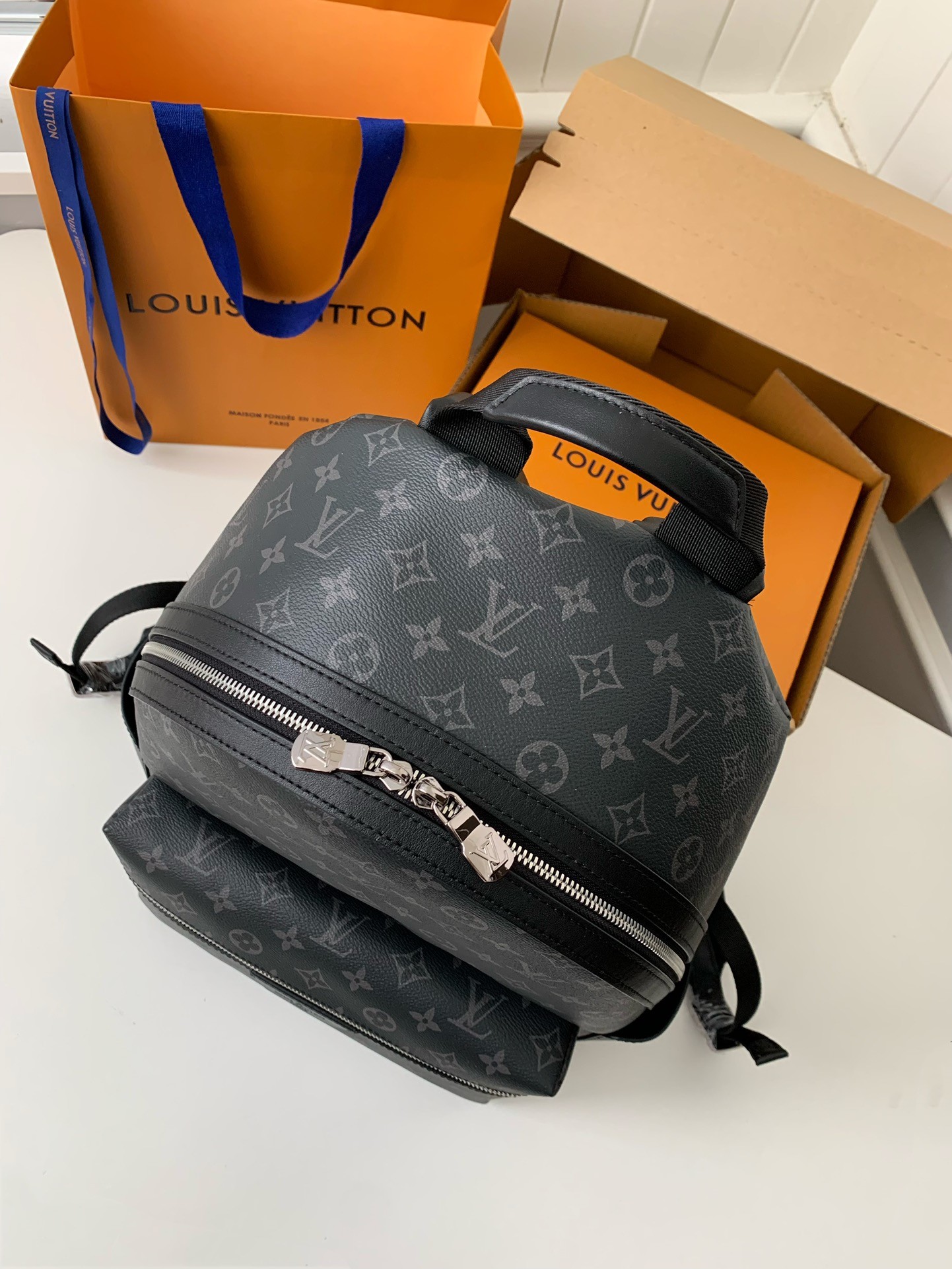Louis Vuitton 24s New DlSCOverY Smal!Backpack M20558, Top Quality