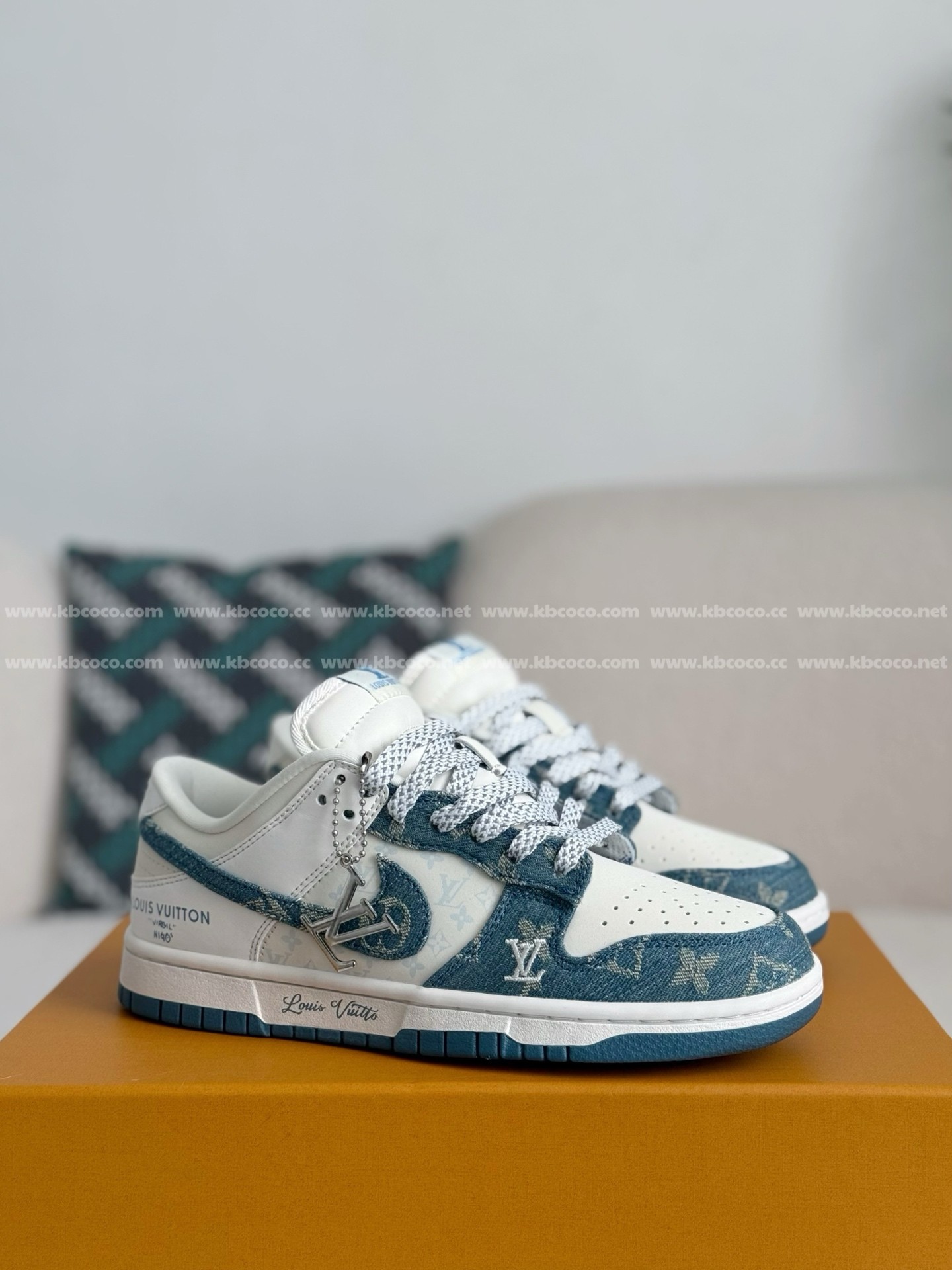 【#5202】 LOUIS VUITTON x Nike DunkCasual Sneakers