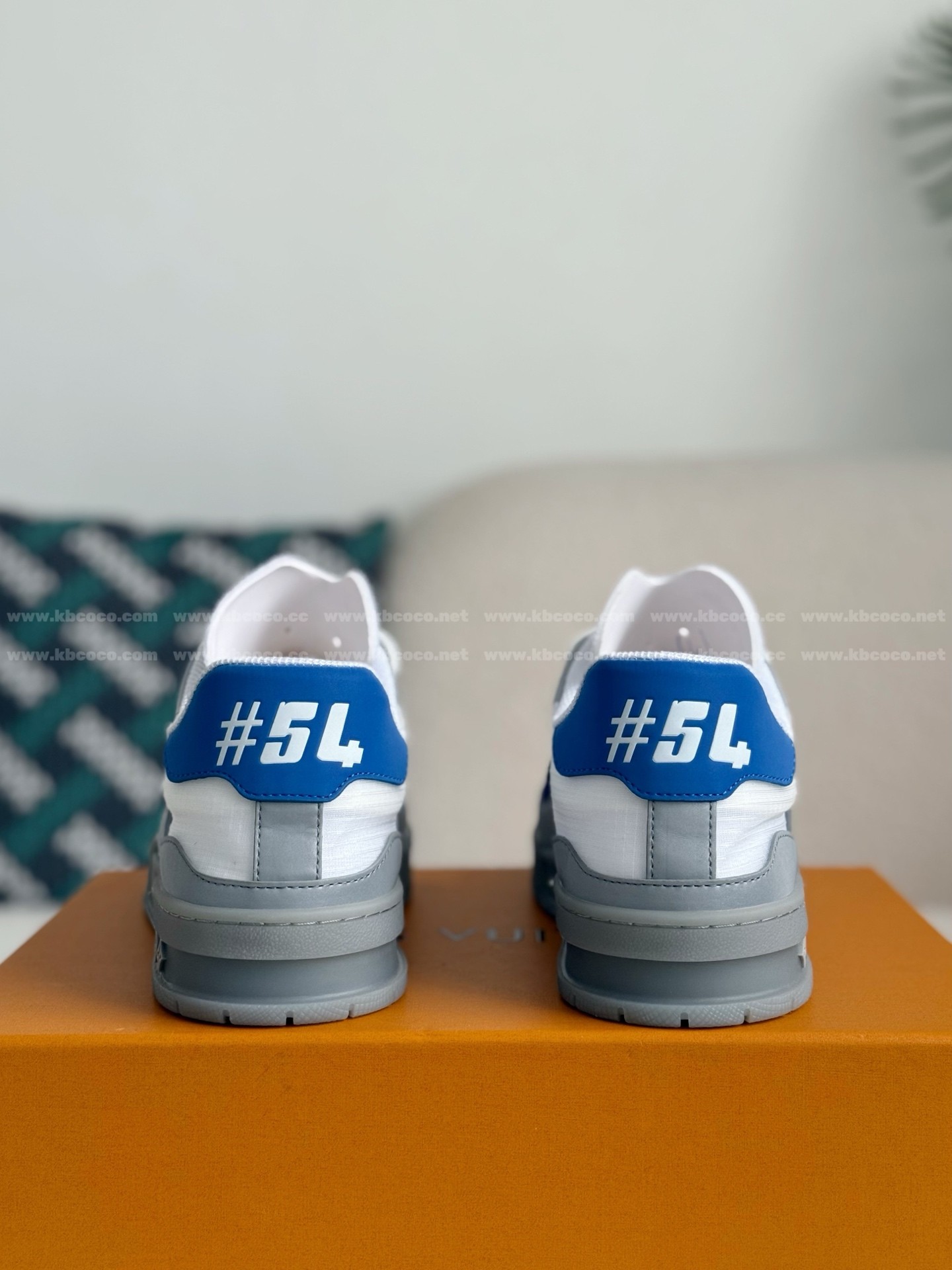 【#5793】 LOUIS VUITTON TRAINER SNEAKERS