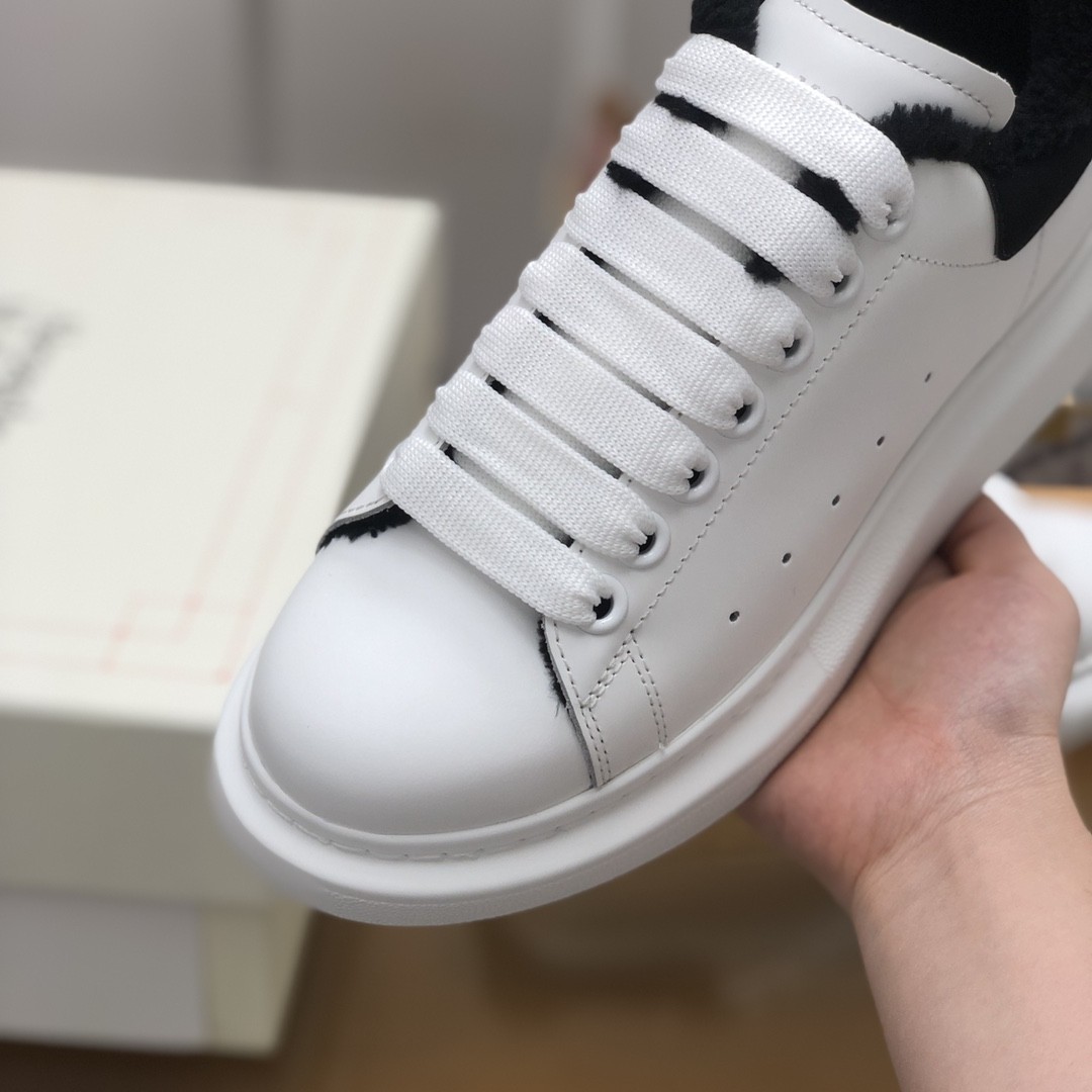 Alexander McQueen MO White velvet Lining Sneakers