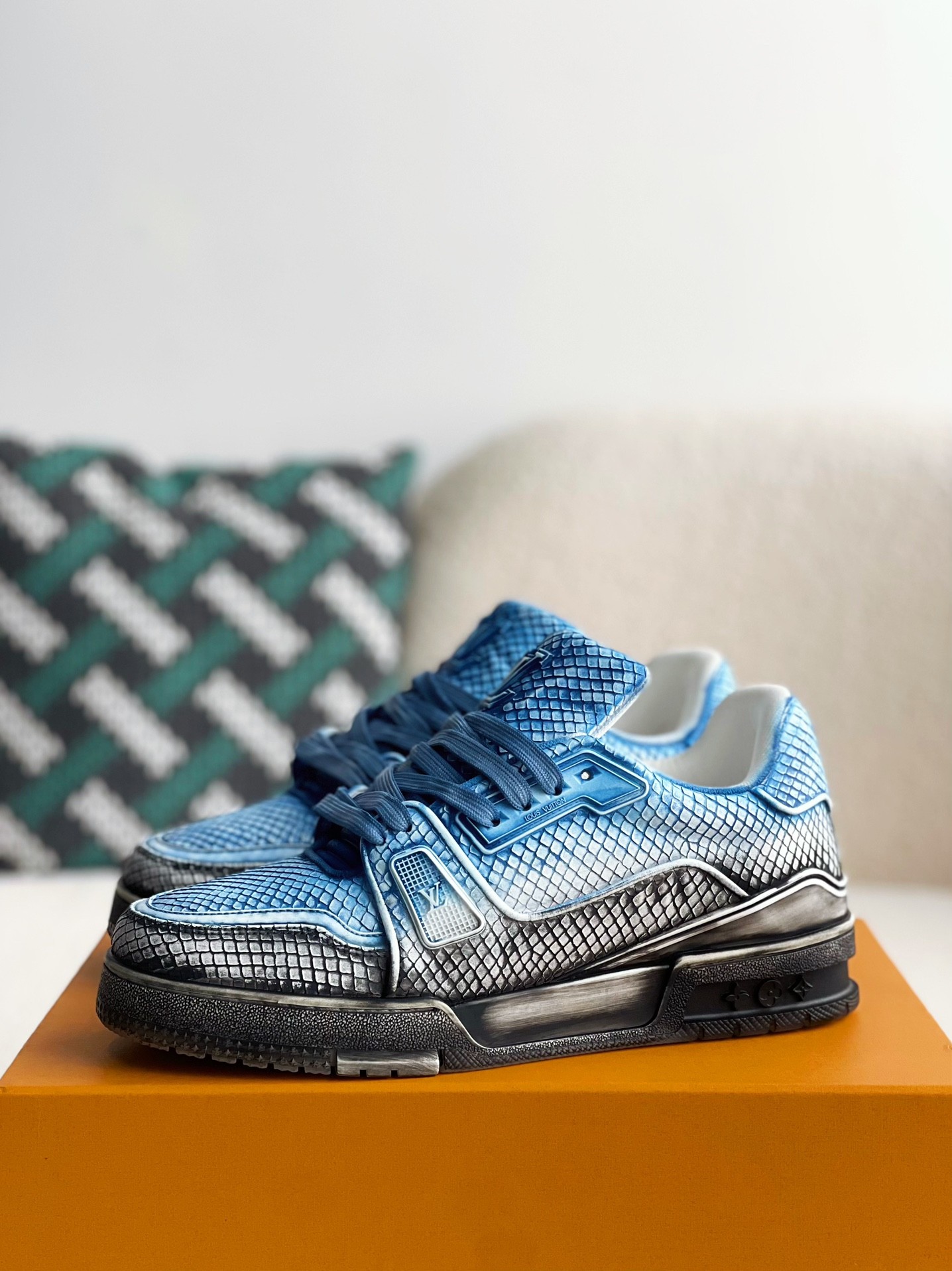 [#3314]LOUIS VUITTON TRAINER SNEAKERS