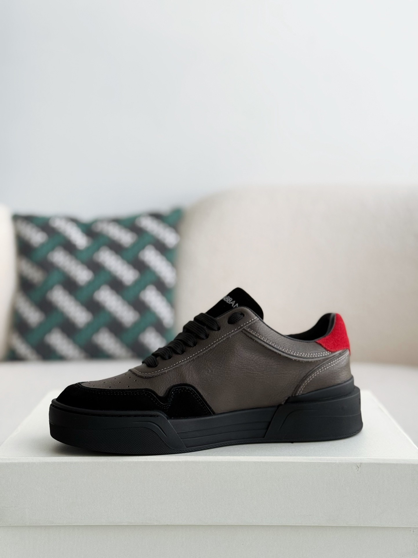 【#3882】Dolce&Gabbana Sneakers