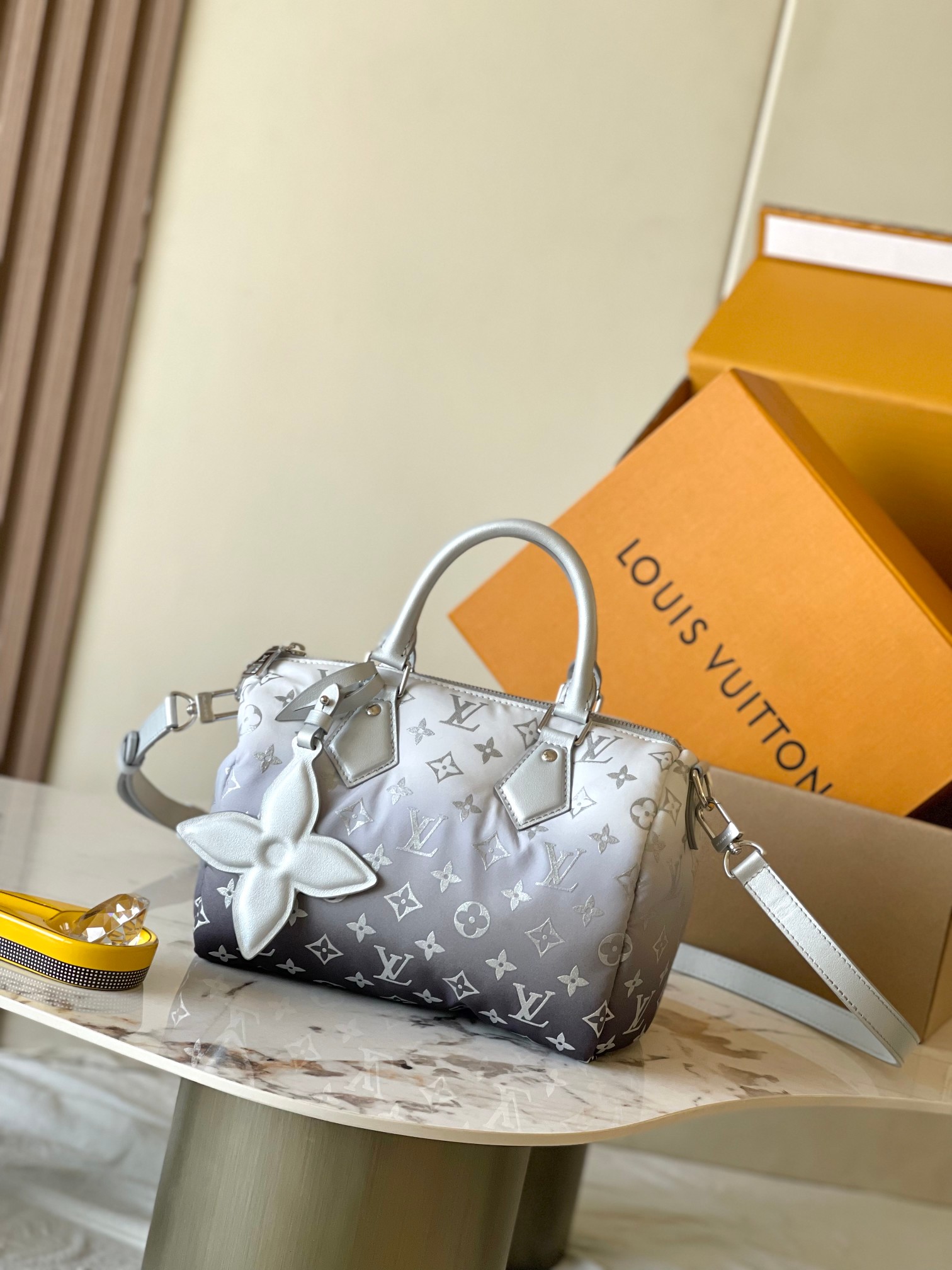 LOUIS VUITTON BandoulièreSKl Speedy 25 Handbag/Top Quality M11848