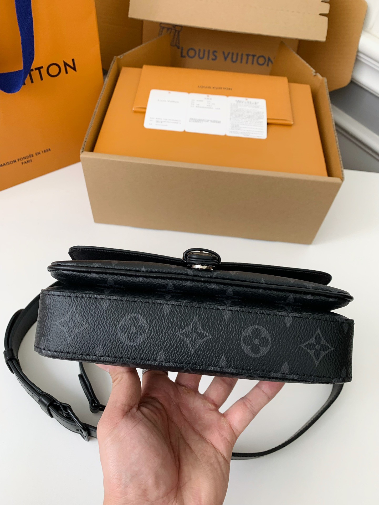 Louis Vuitton New season MontsourisMini Bag M83567