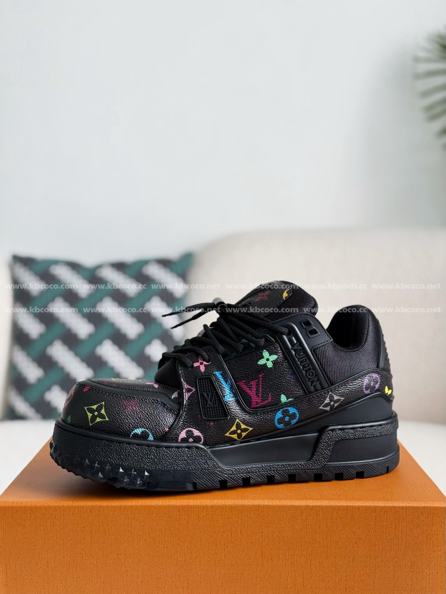 【#5215】 LOUIS VUITTON TRAINER Maxi SNEAKERS