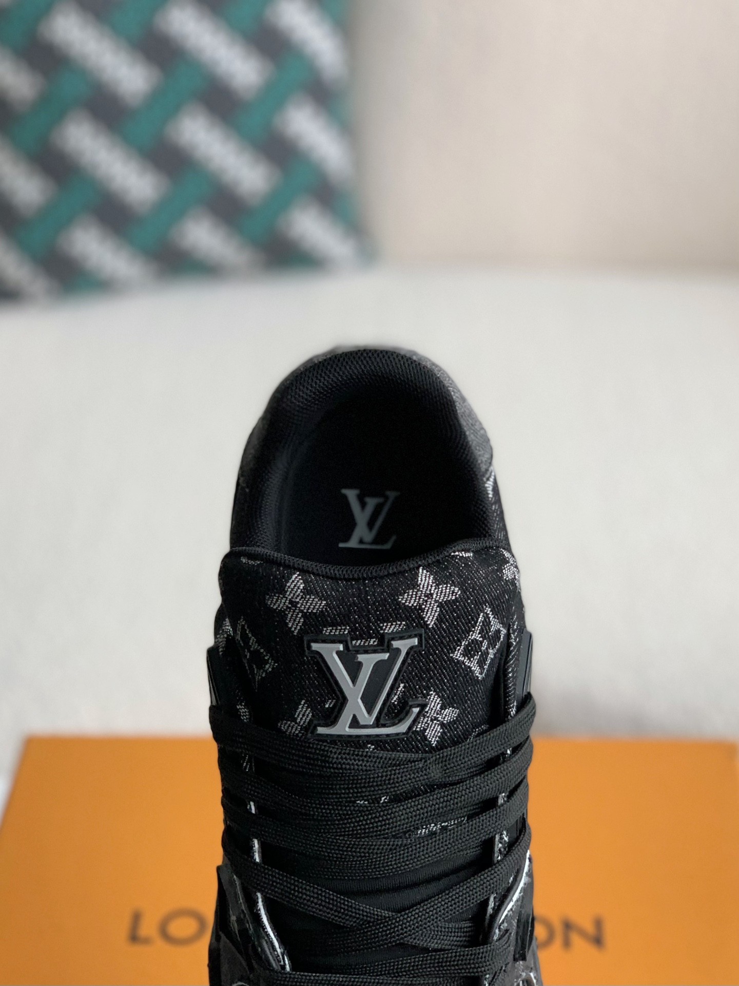 LOUIS VUITTON TRAINER 2023show style Sneakers