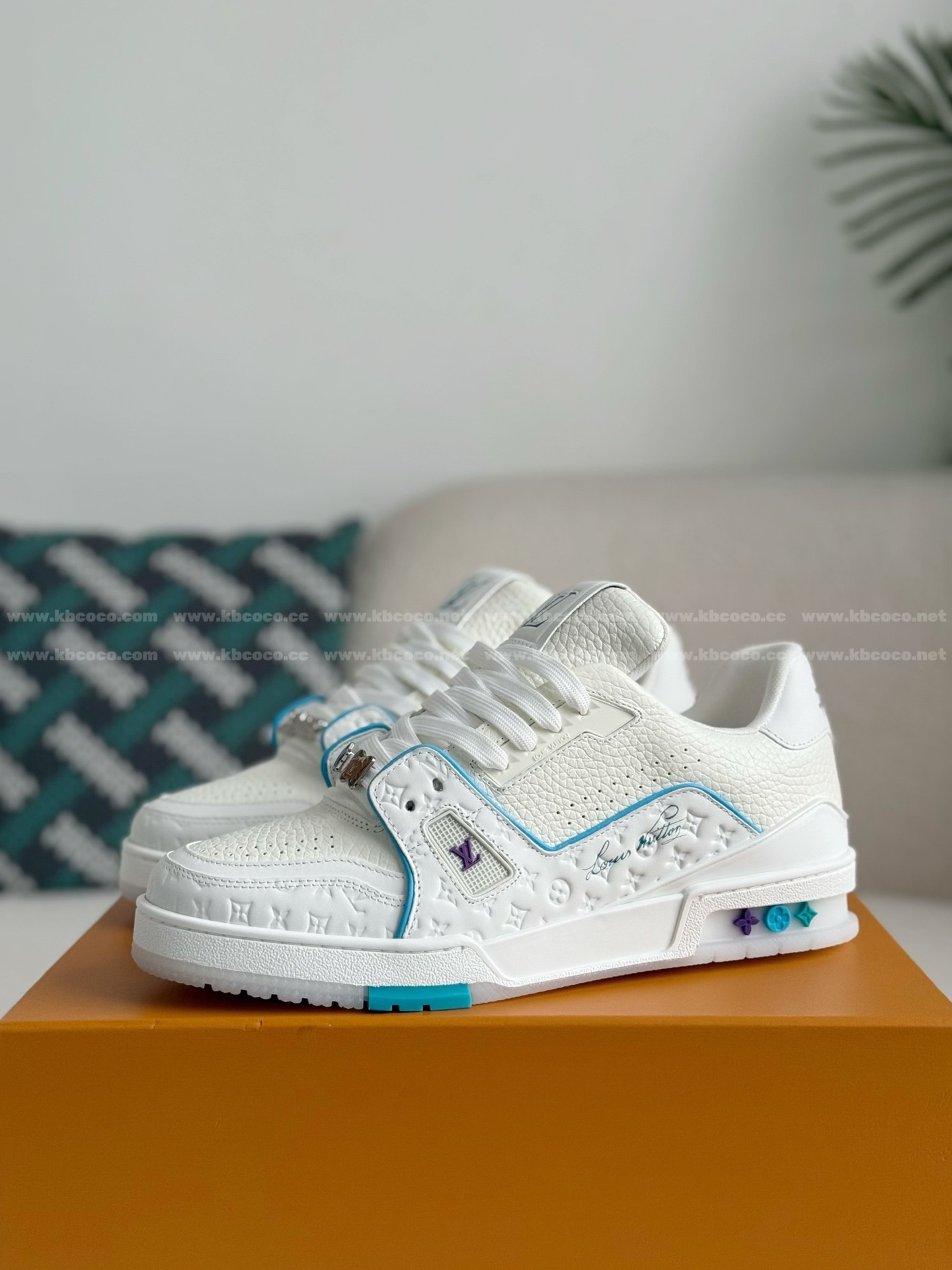 【#5804】 LOUIS VUITTON TRAINER SNEAKERS