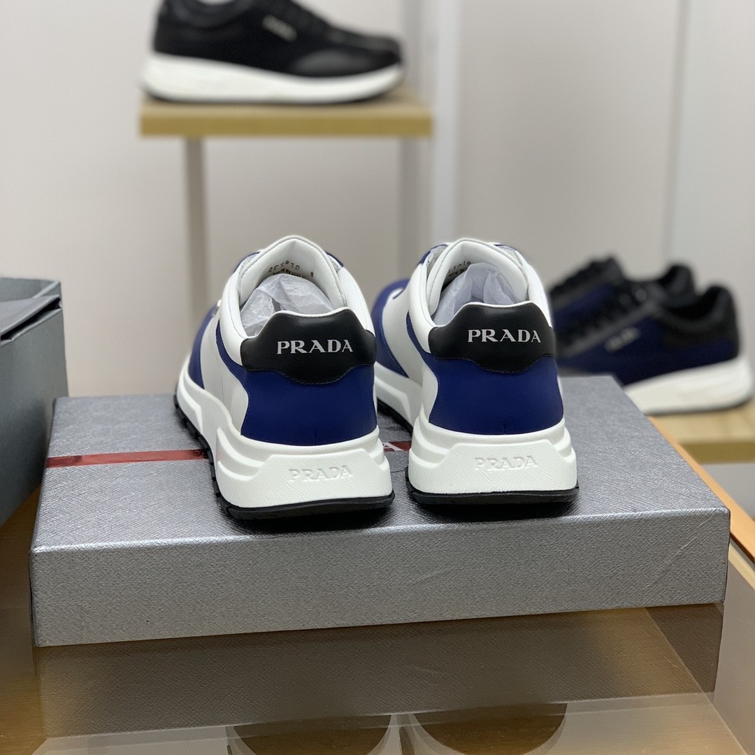 【#618】 Prada Sneakers