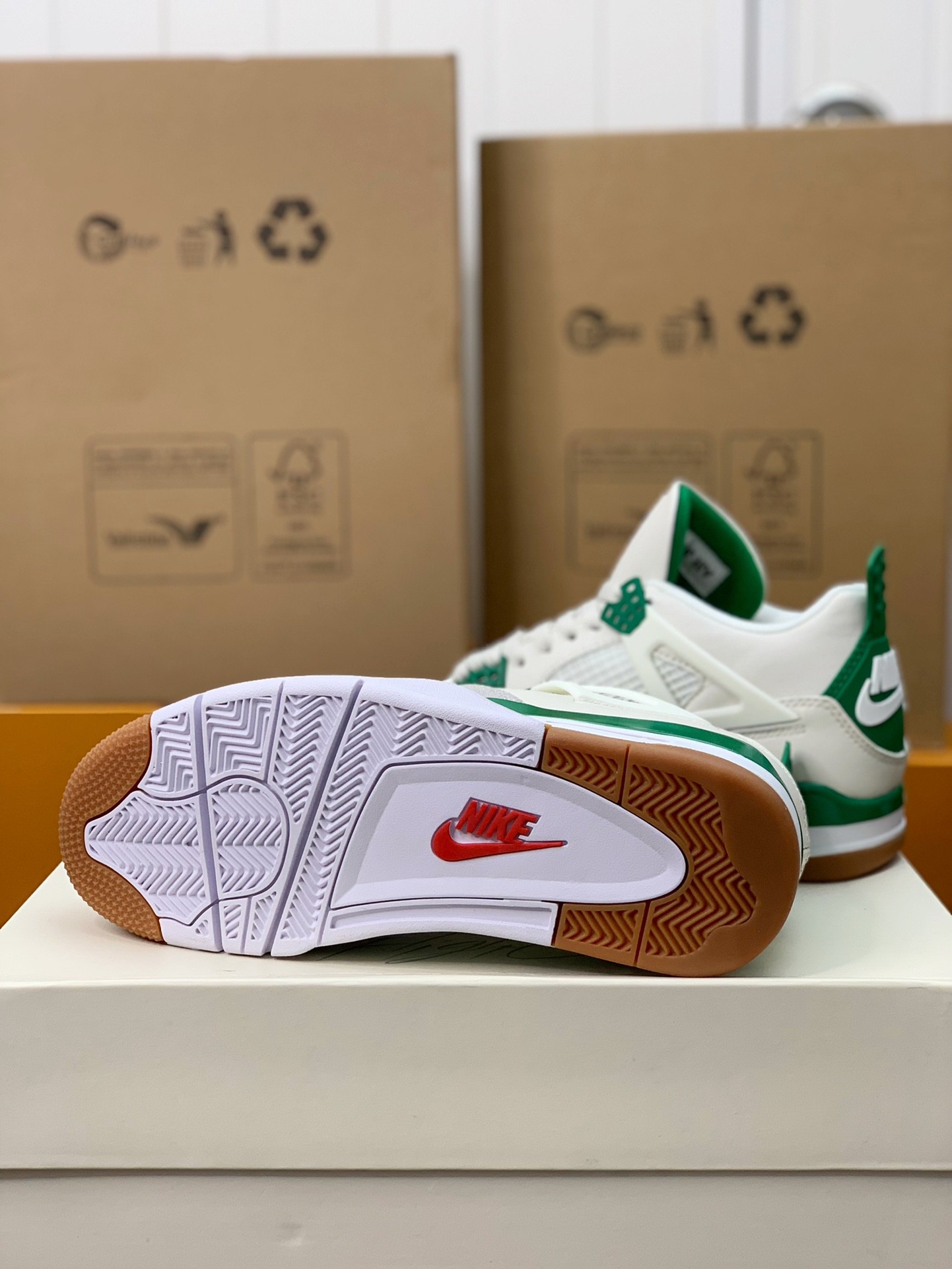 SB x NIKE Air Jordan 4 AJ4 Sneakers