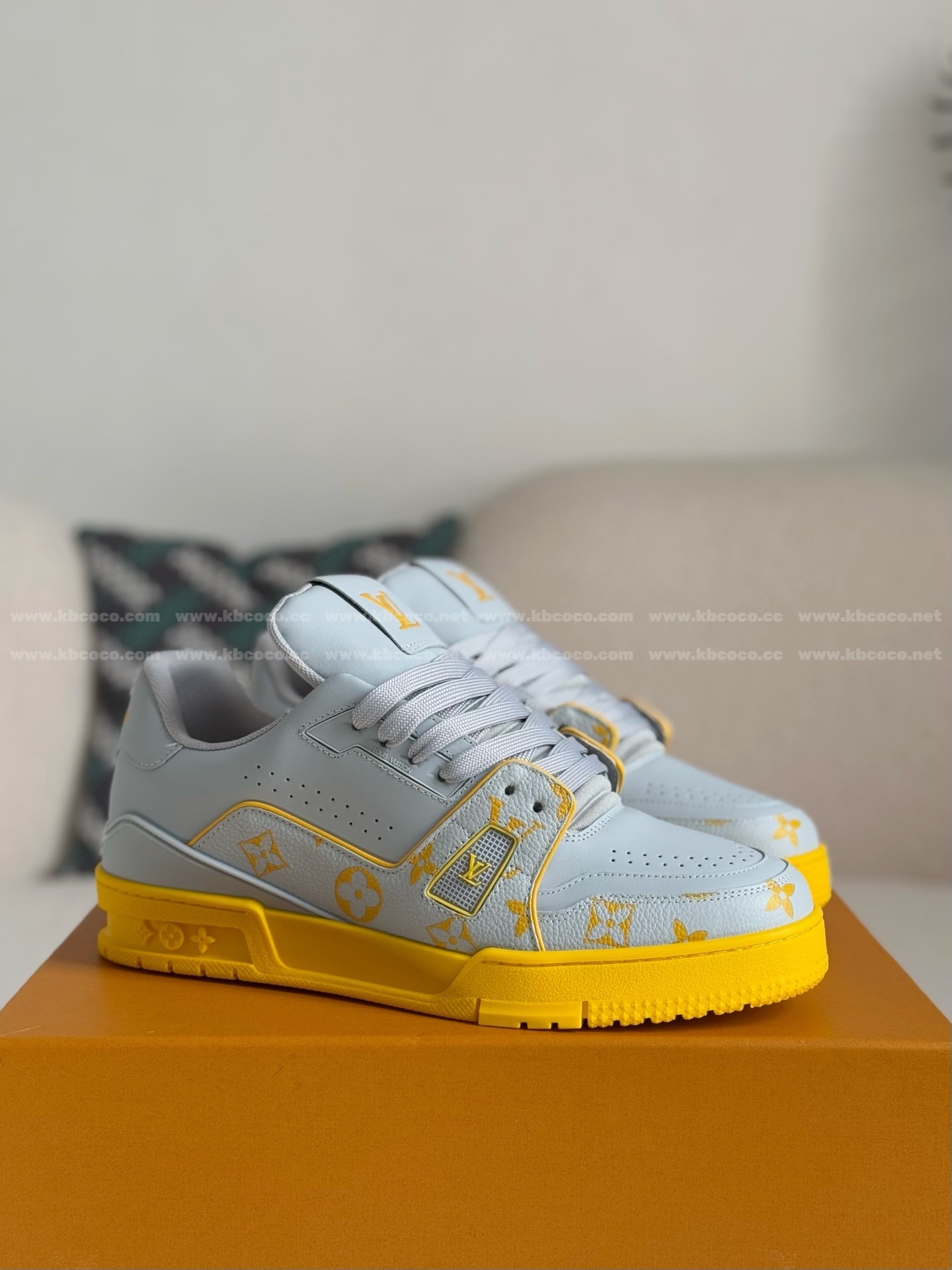 【#5778】 LOUIS VUITTON TRAINER SNEAKERS