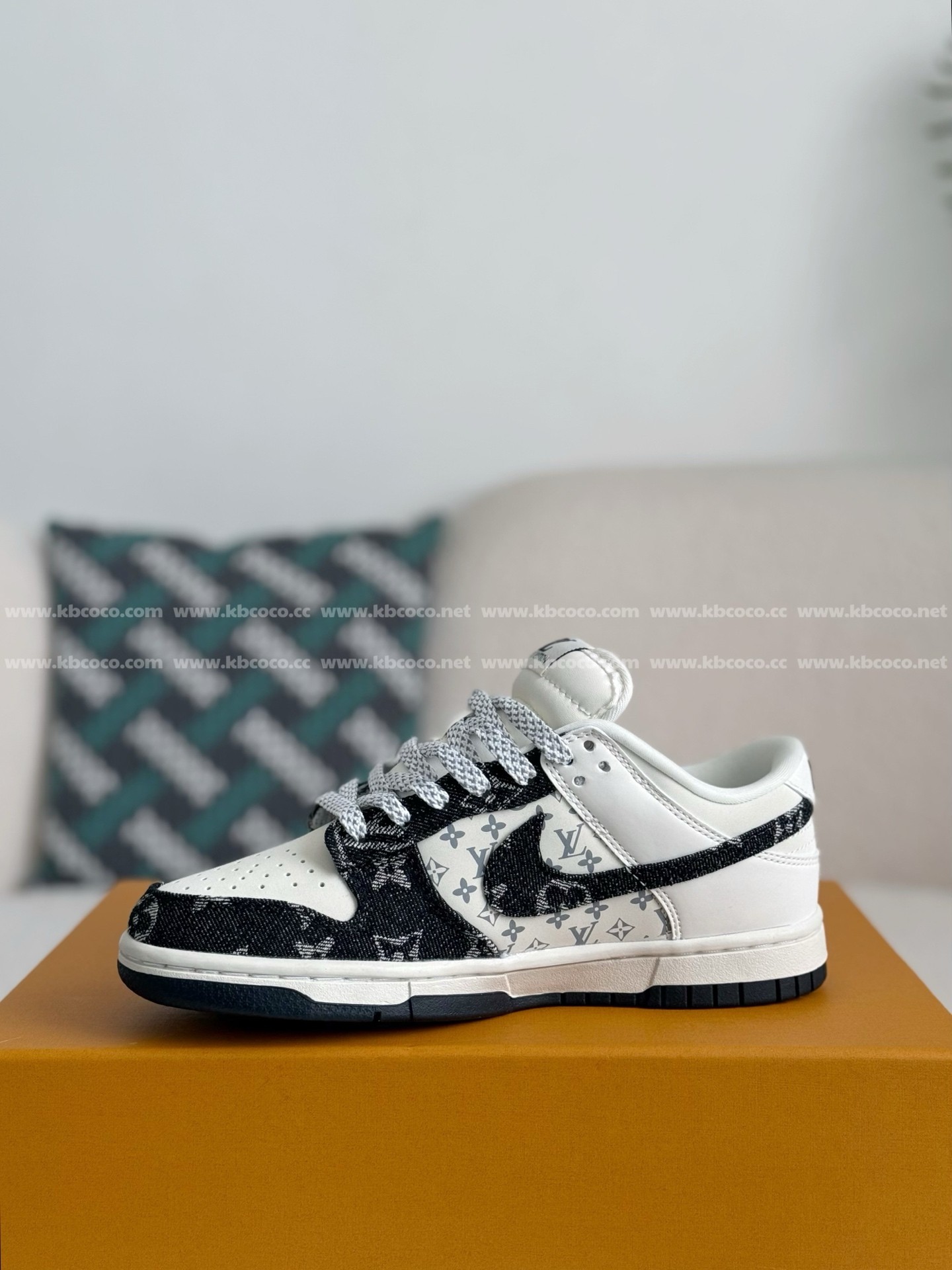 【#5201】 LOUIS VUITTON x Nike DunkCasual Sneakers