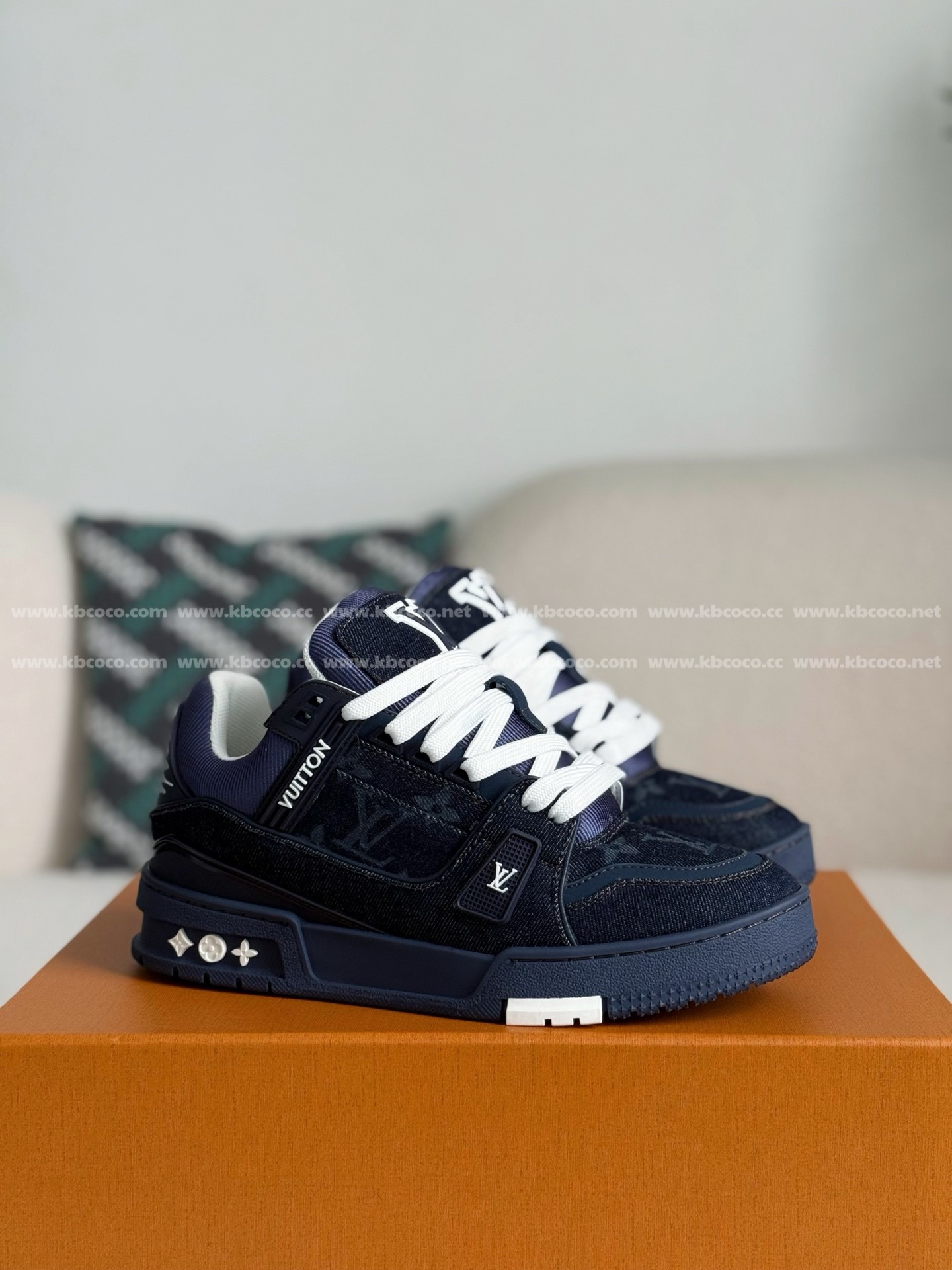 【#5444】 LOUIS VUITTON TRAINER SNEAKERS