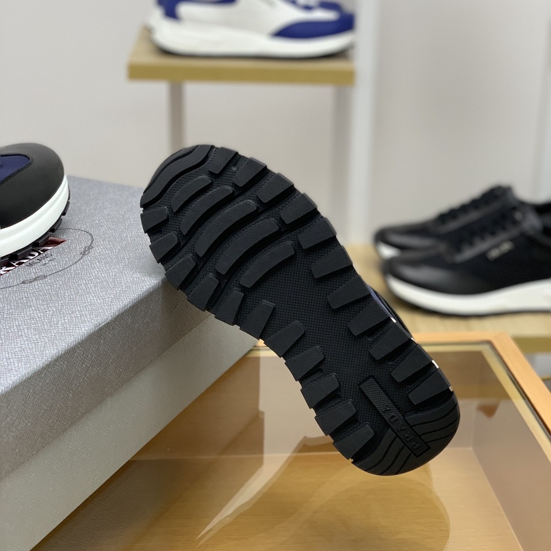 【#620】 Prada Sneakers