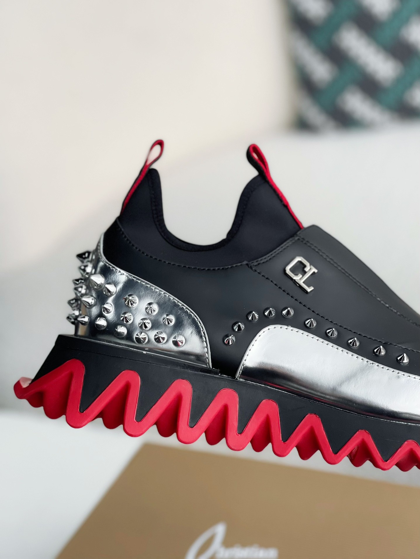 【#3009】Christian Louboutin Sneakers