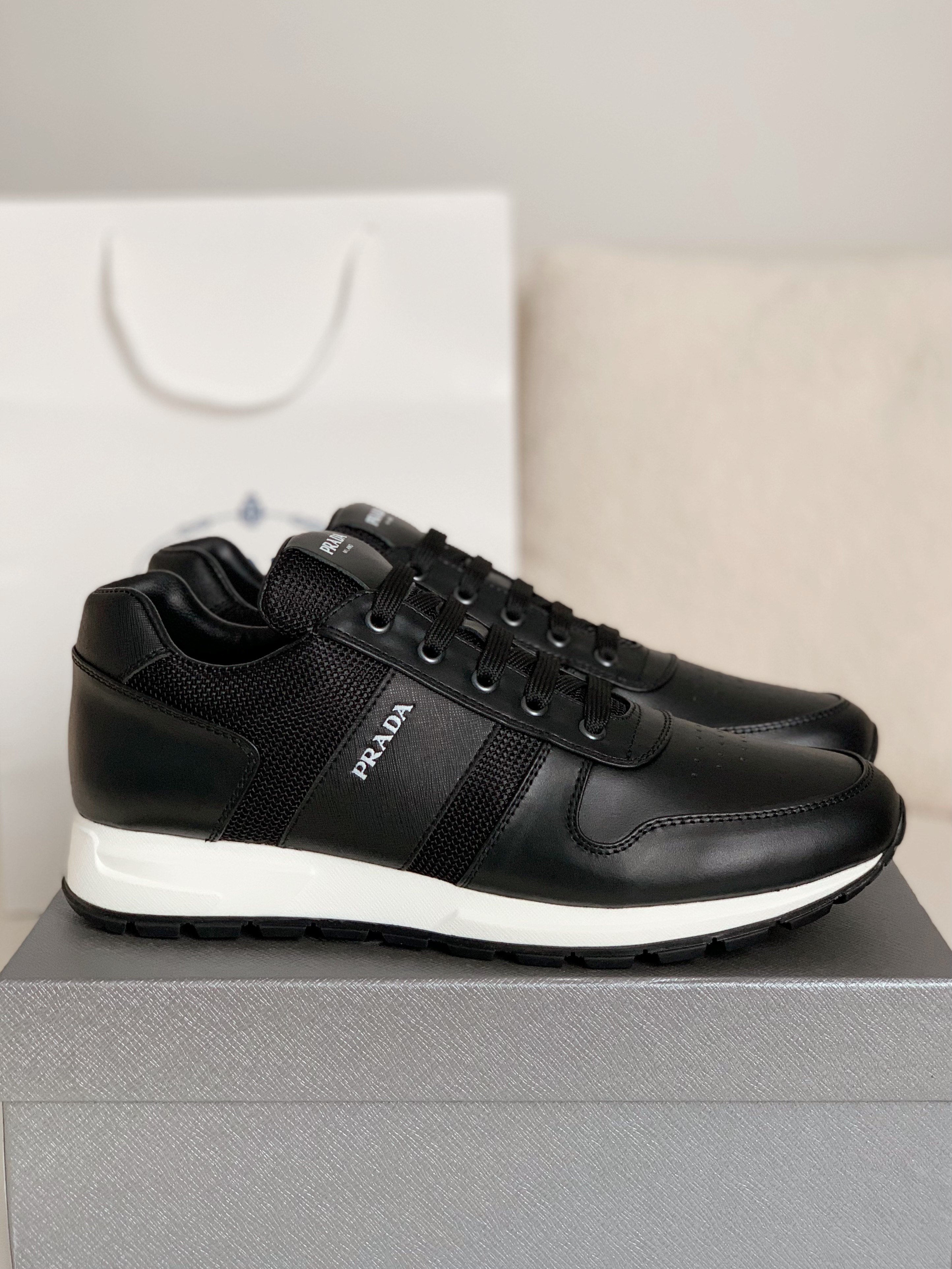 【#959】 Prada Sneakers