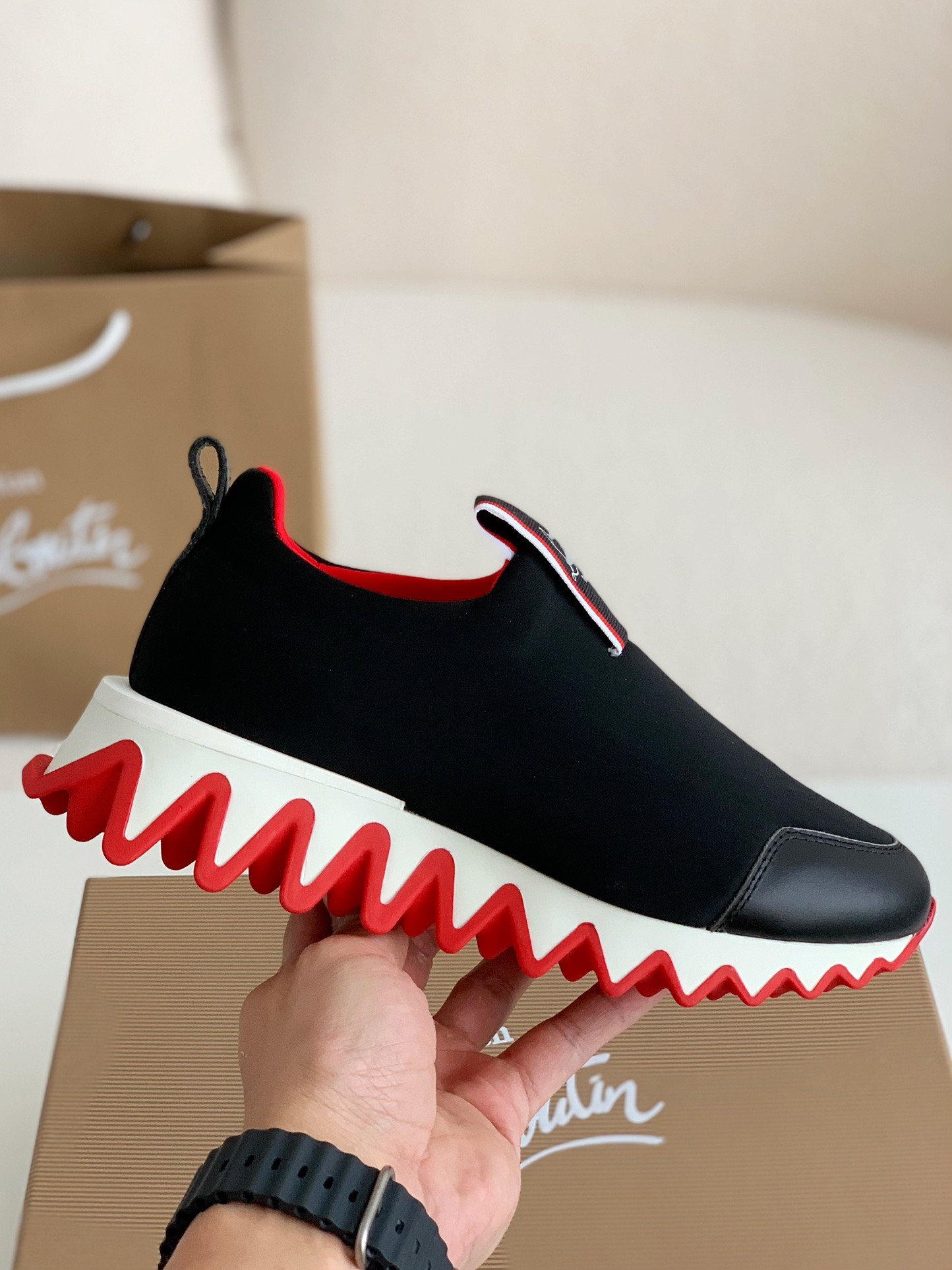 【#1056】Christian Louboutin Sneakers
