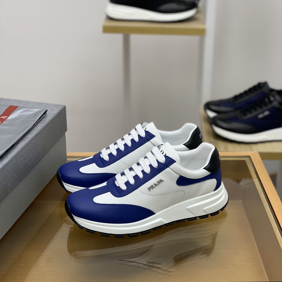 【#618】 Prada Sneakers