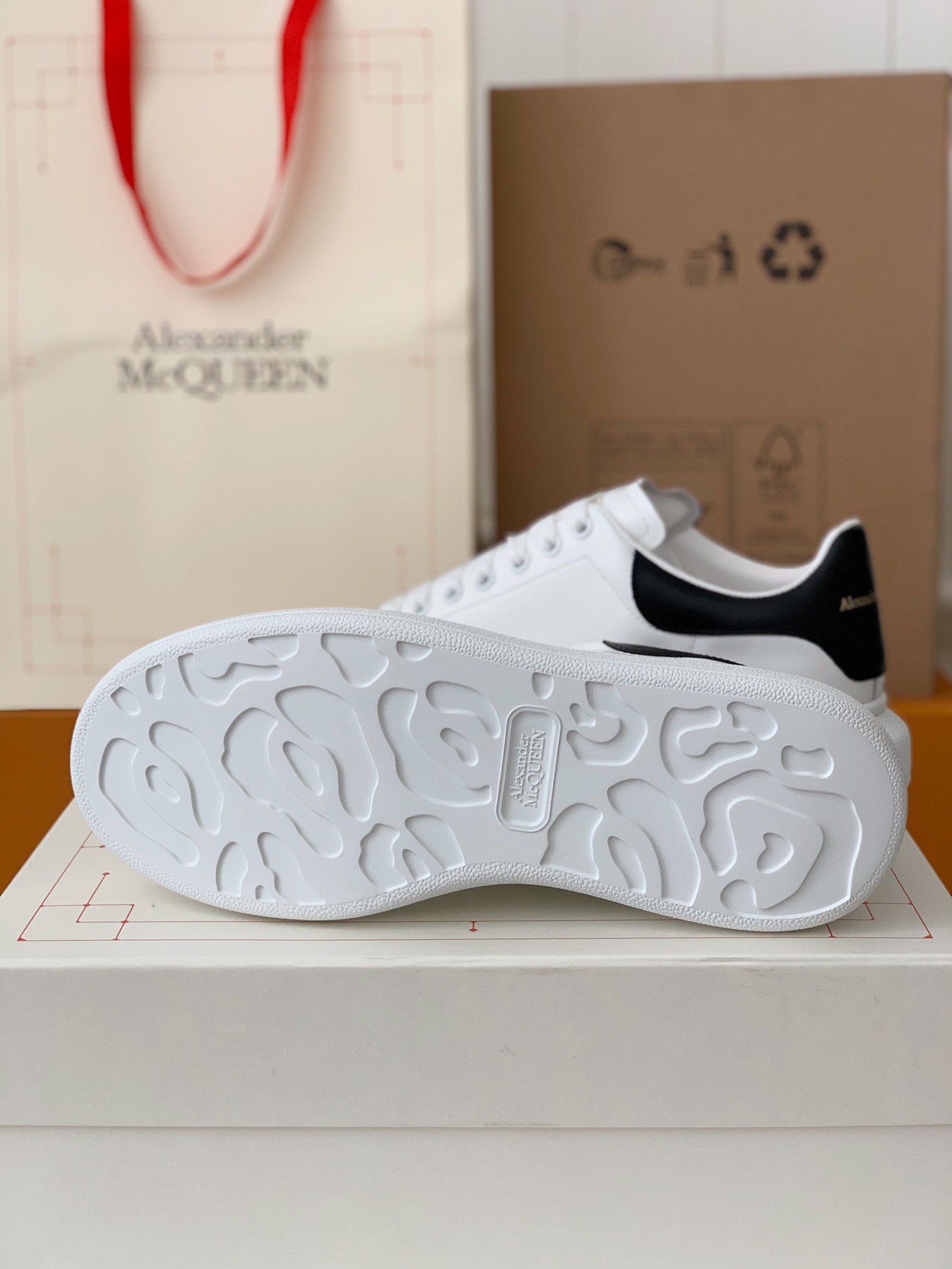 Alexander McQueen versatile Sneakers