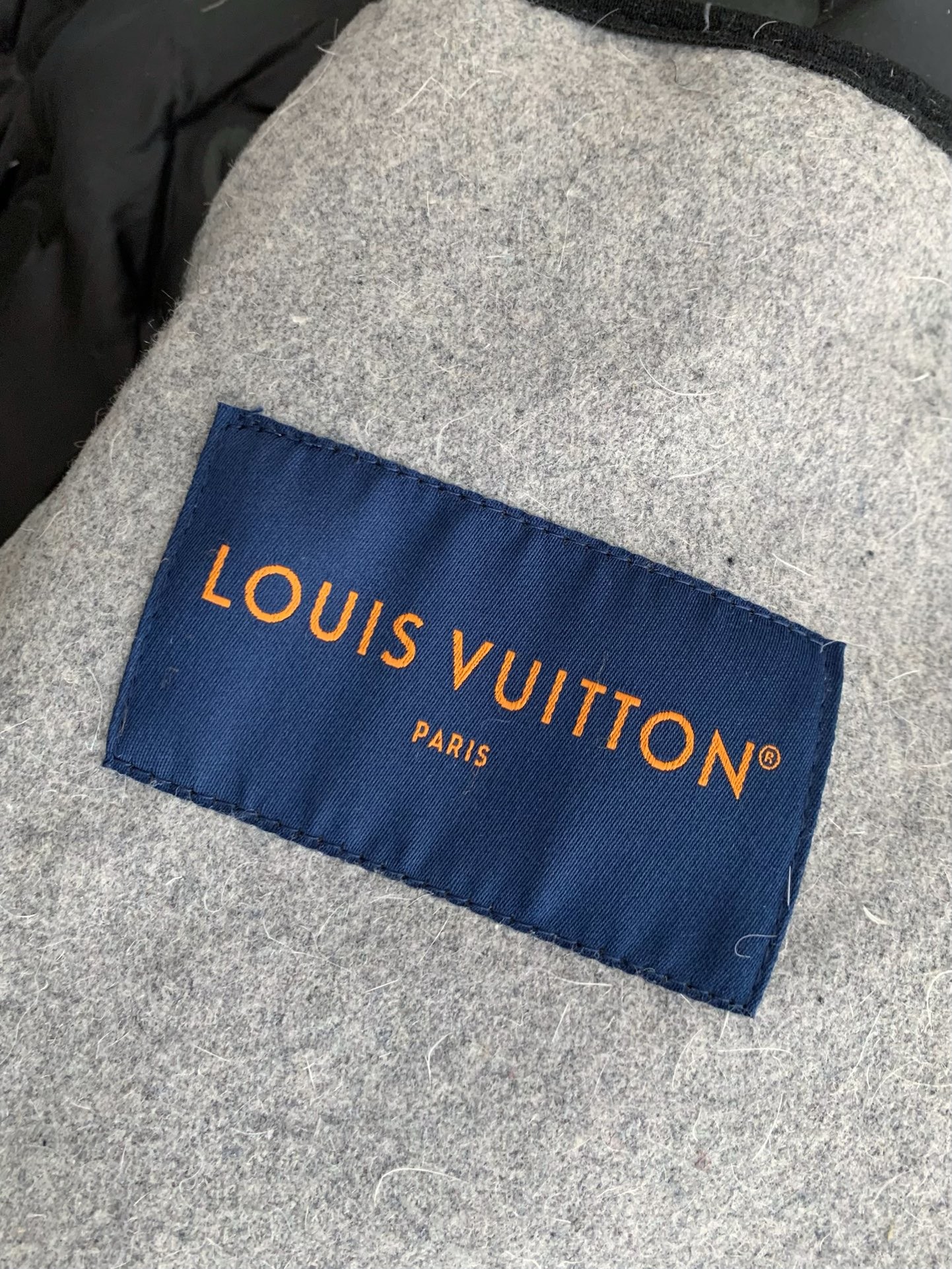 【#2553】 Louis Vuitton zip hooded jacket