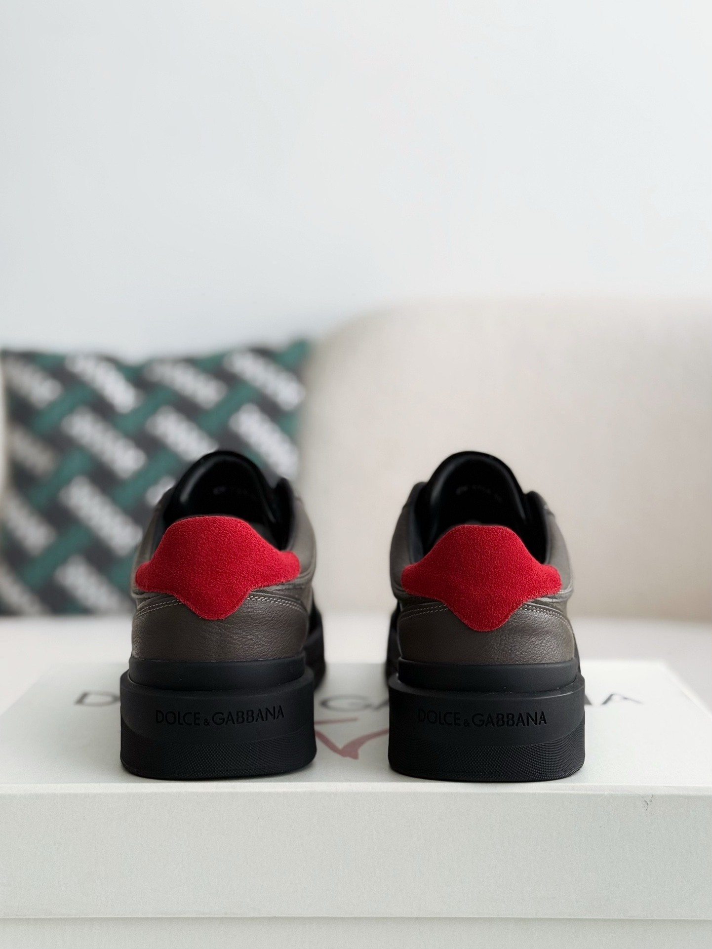 【#3882】Dolce&Gabbana Sneakers