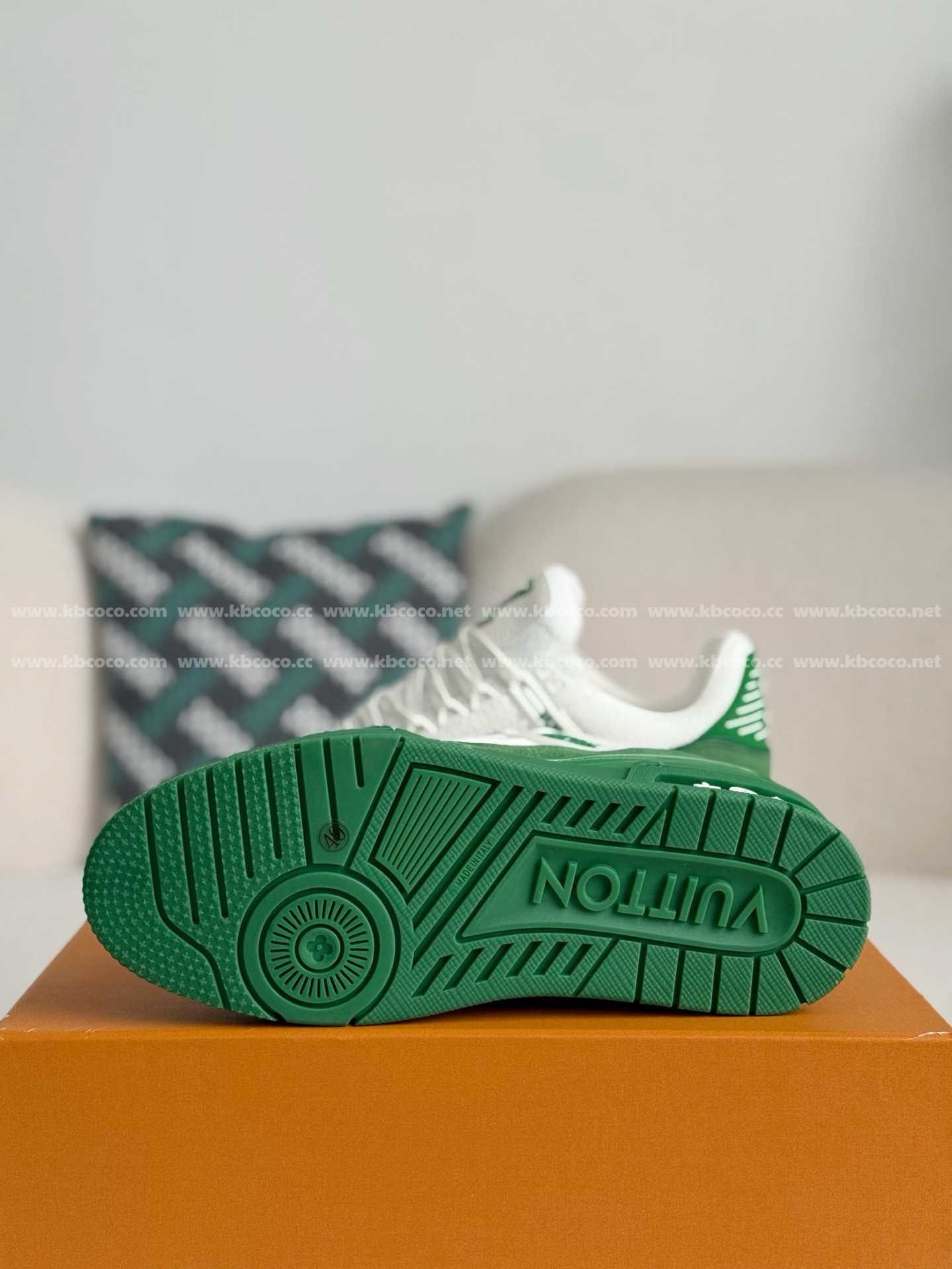 【#5452】 LOUIS VUITTON TRAINER SNEAKERS