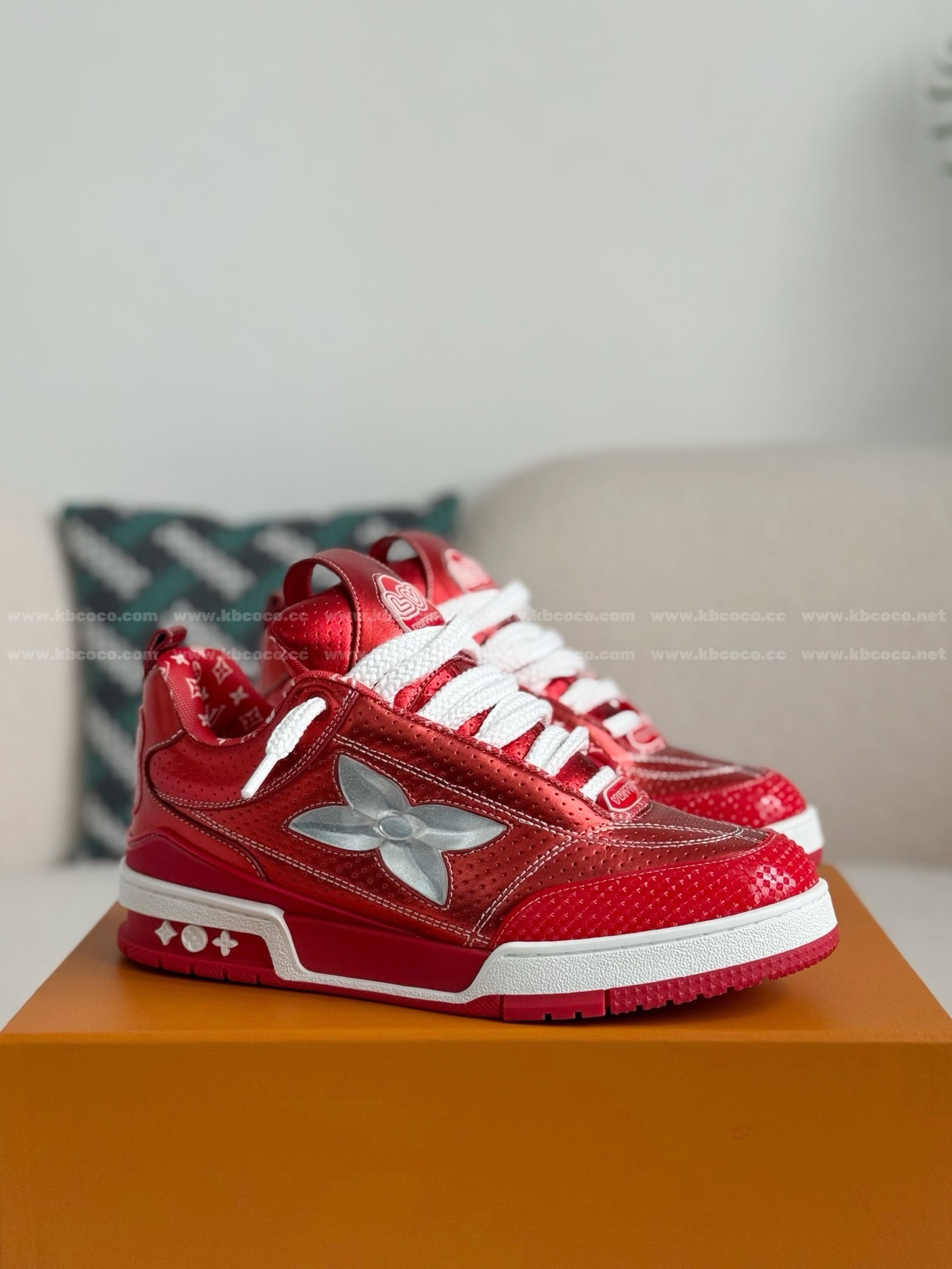 【#5678】 LOUIS VUITTON SKATE SNEAKERS