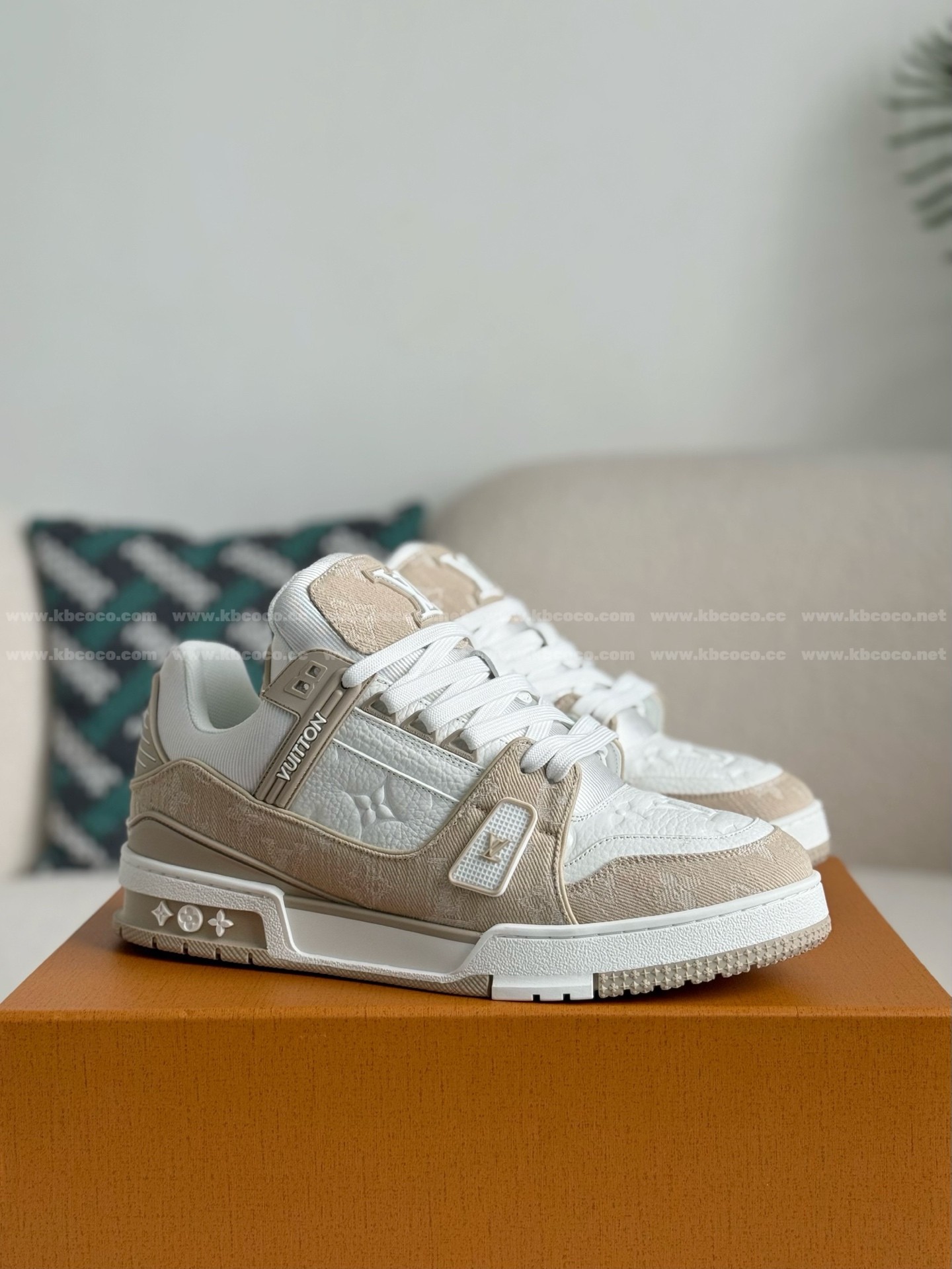 【#5754】 LOUIS VUITTON TRAINER SNEAKERS